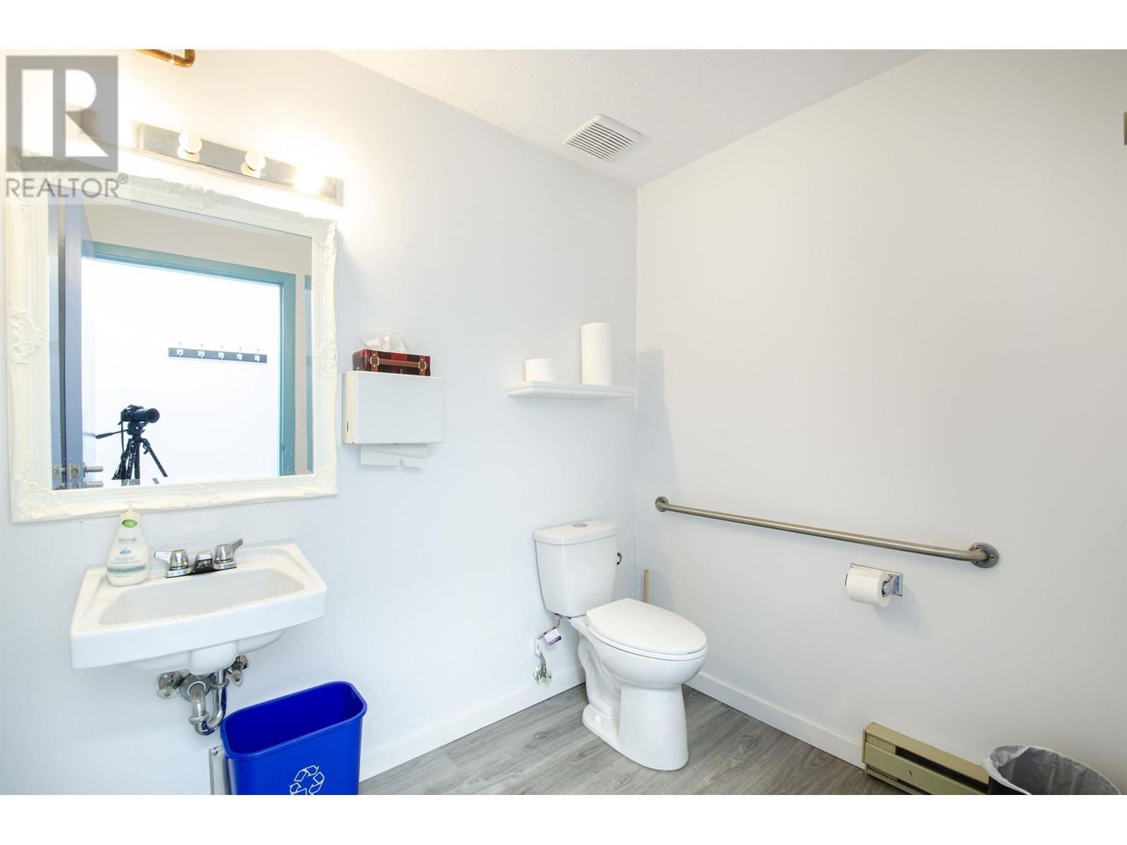 140 3751 Jacombs Road Property Photo 9