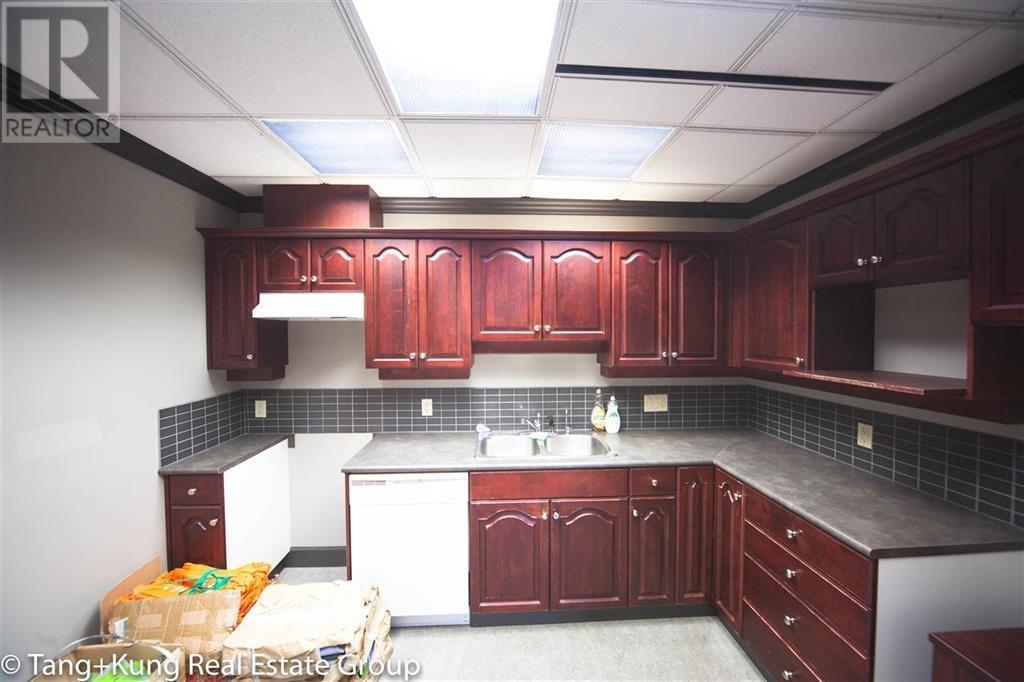 100 6660 Graybar Road Property Photo 9