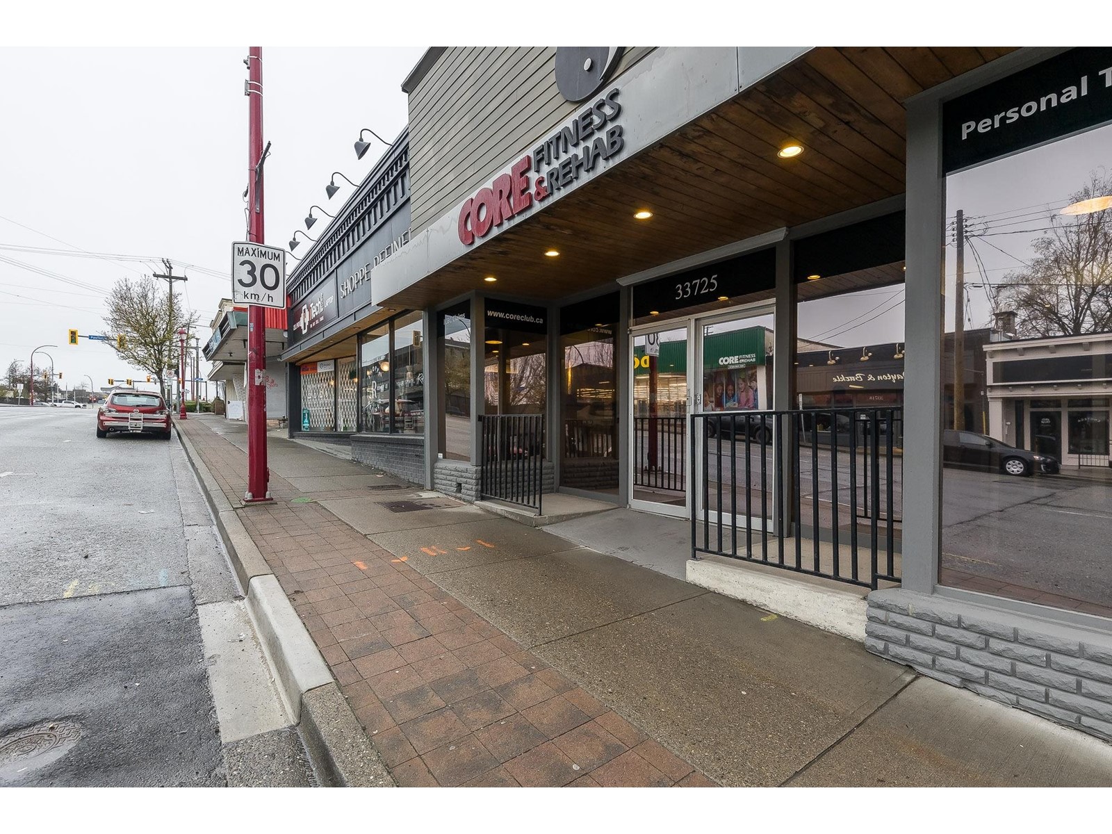 33725 Essendene Avenue Property Photo 5