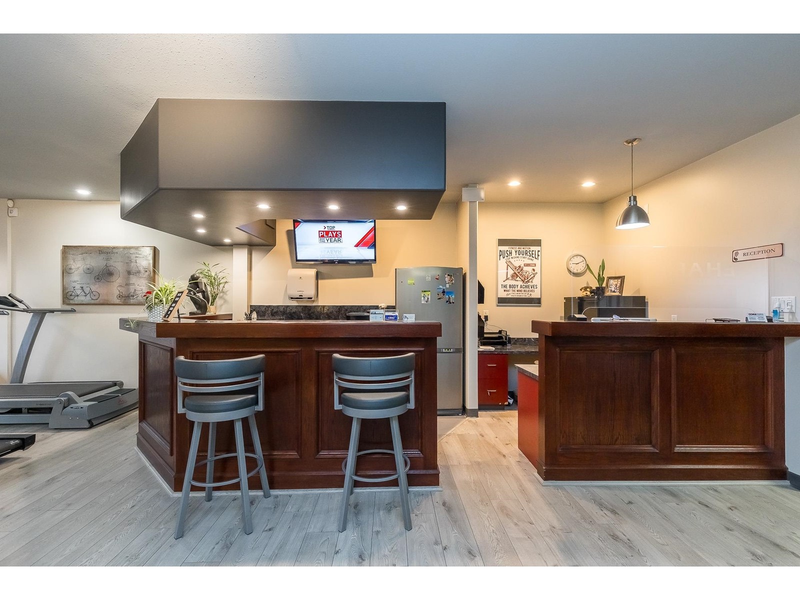 33725 Essendene Avenue Property Photo 9