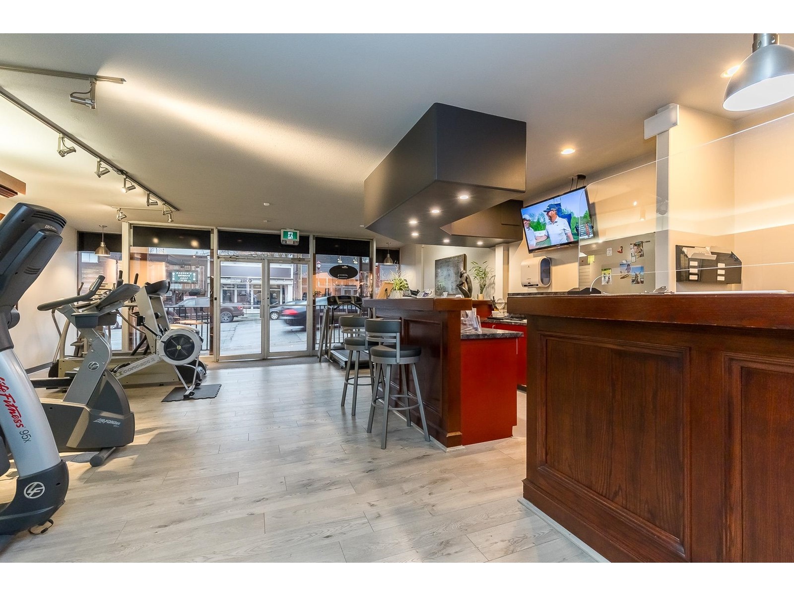 33725 Essendene Avenue Property Photo 10