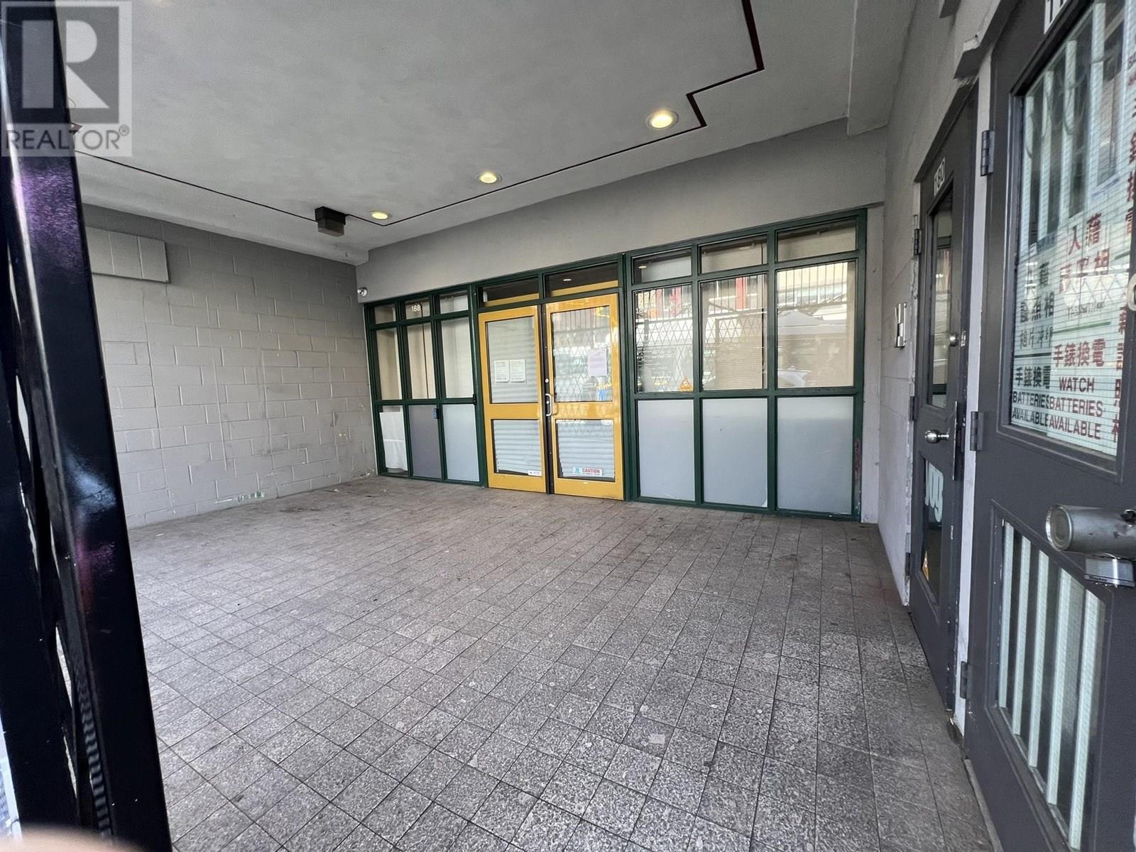 188 E Pender Street Property Photo 6