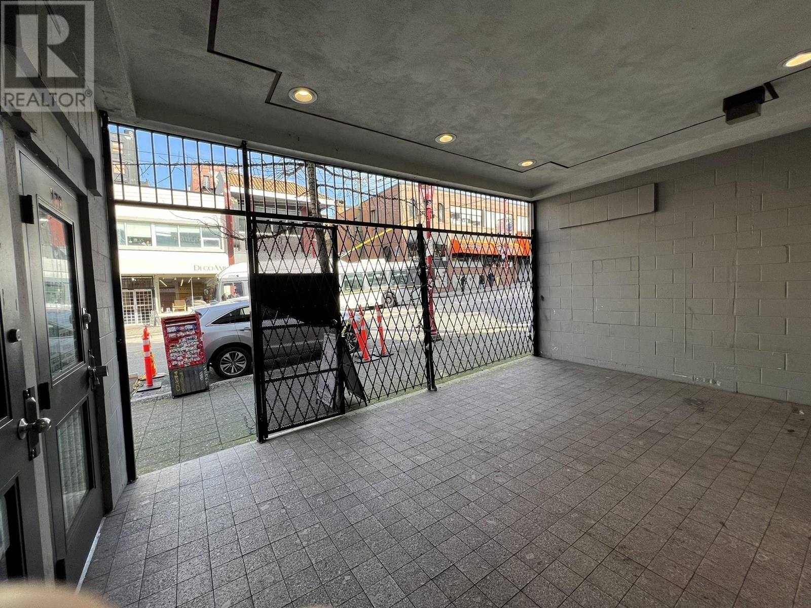 188 E Pender Street Property Photo 7