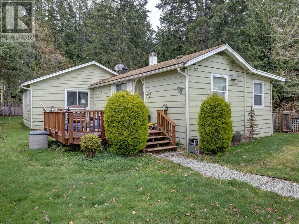 5535 Kontiki Road Property Photo 1