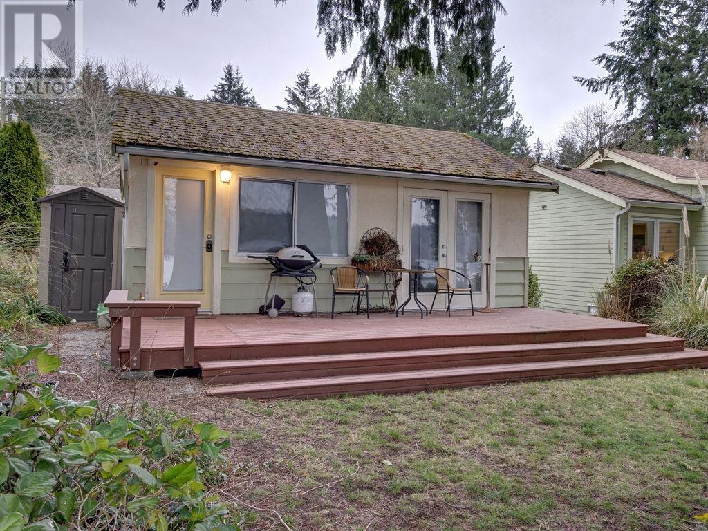 5535 Kontiki Road Property Photo 3
