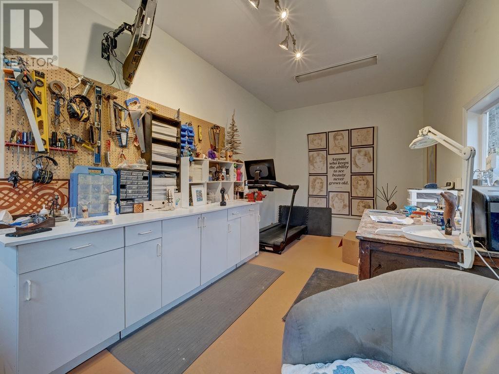 5535 Kontiki Road Property Photo 8