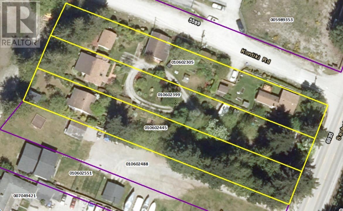 6003 Sechelt Inlet Road Property Photo 12
