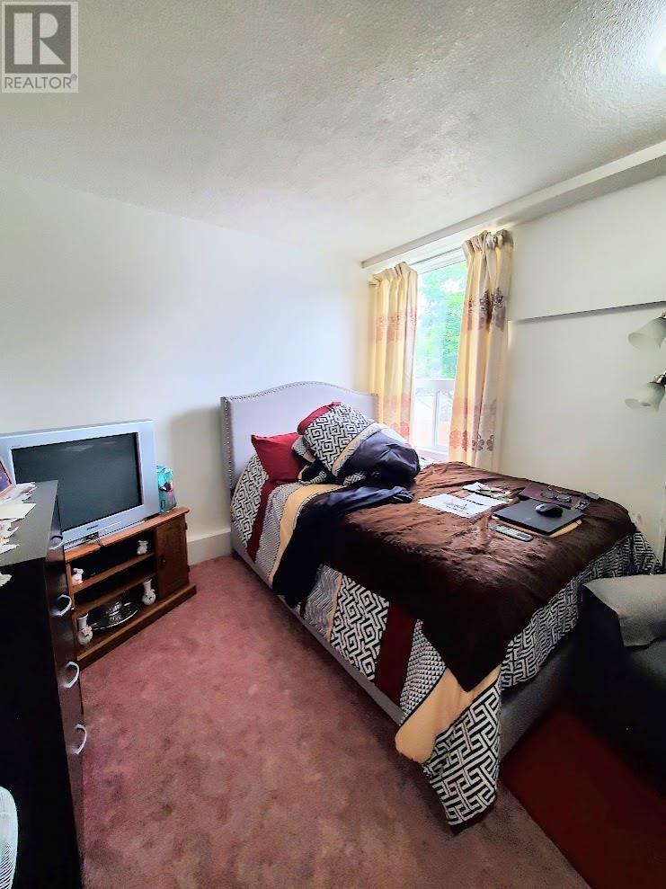 1595 Ingledew Street Property Photo 16