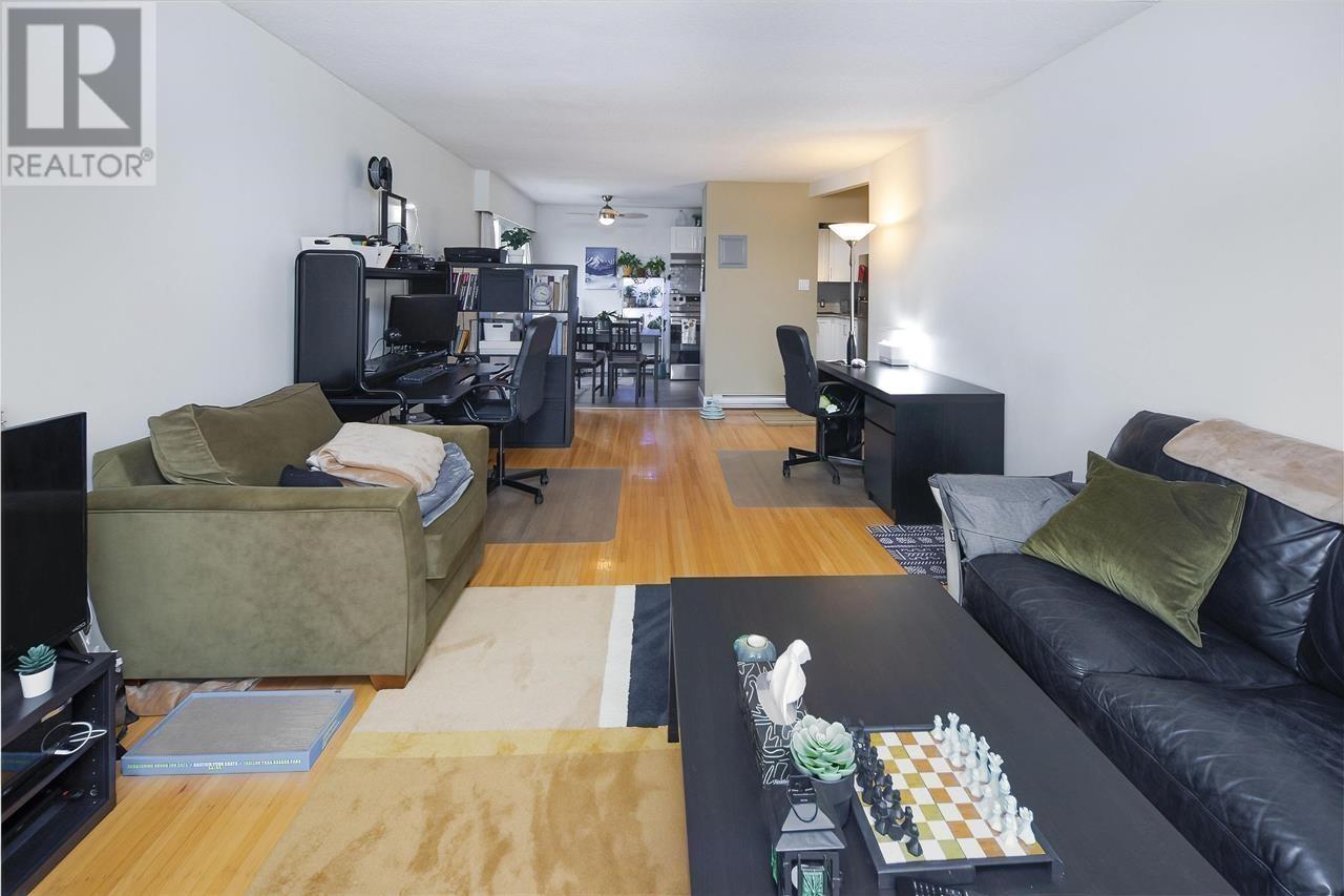 5353 Hastings Street Property Photo 13