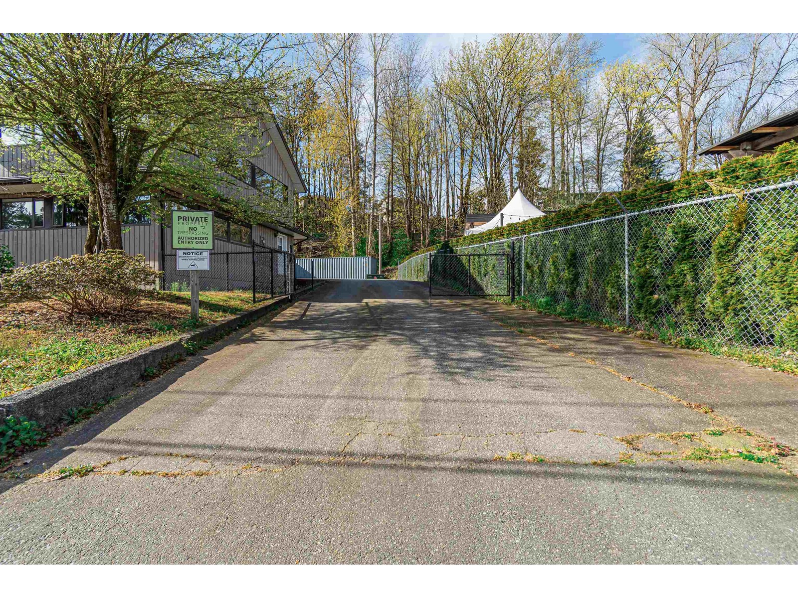 B 2265 W Railway Street Property Photo 5