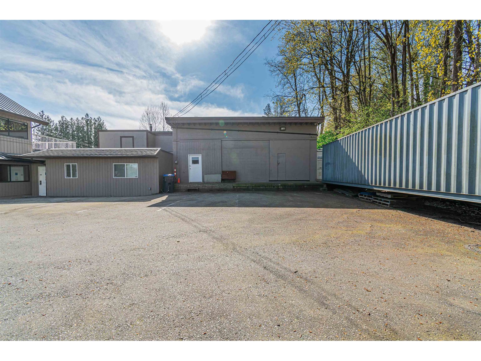 B 2265 W Railway Street Property Photo 7