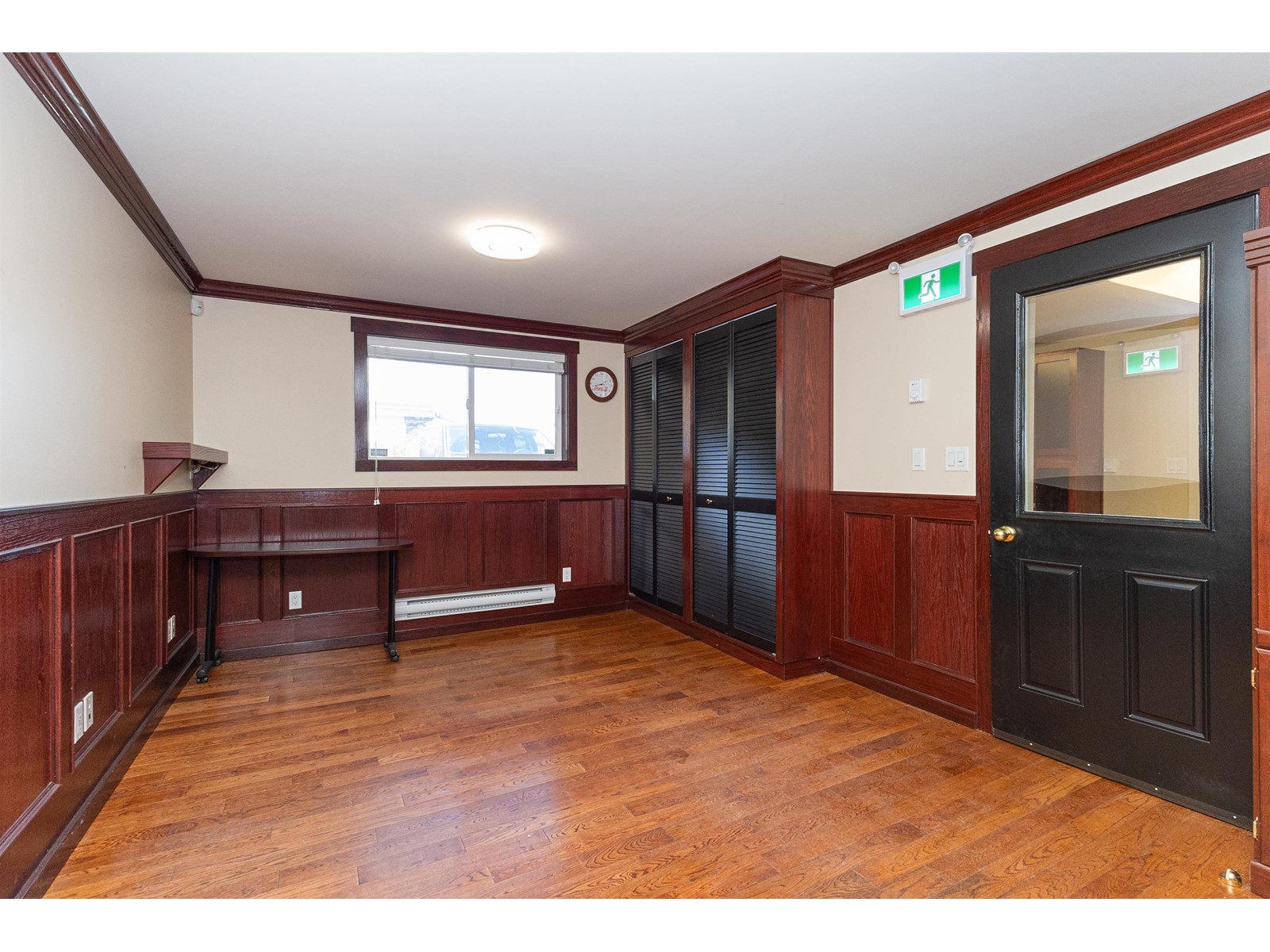 B 2265 W Railway Street Property Photo 14