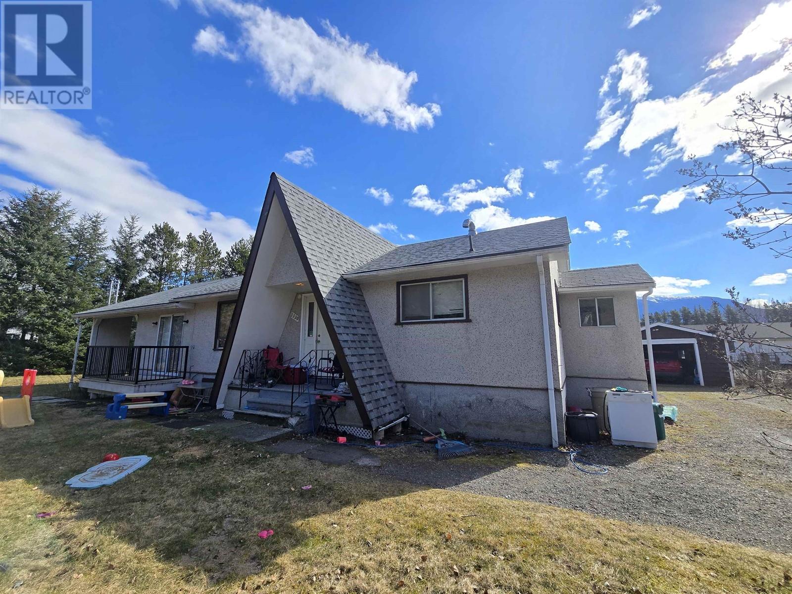 3330 River Drive Property Photo 10