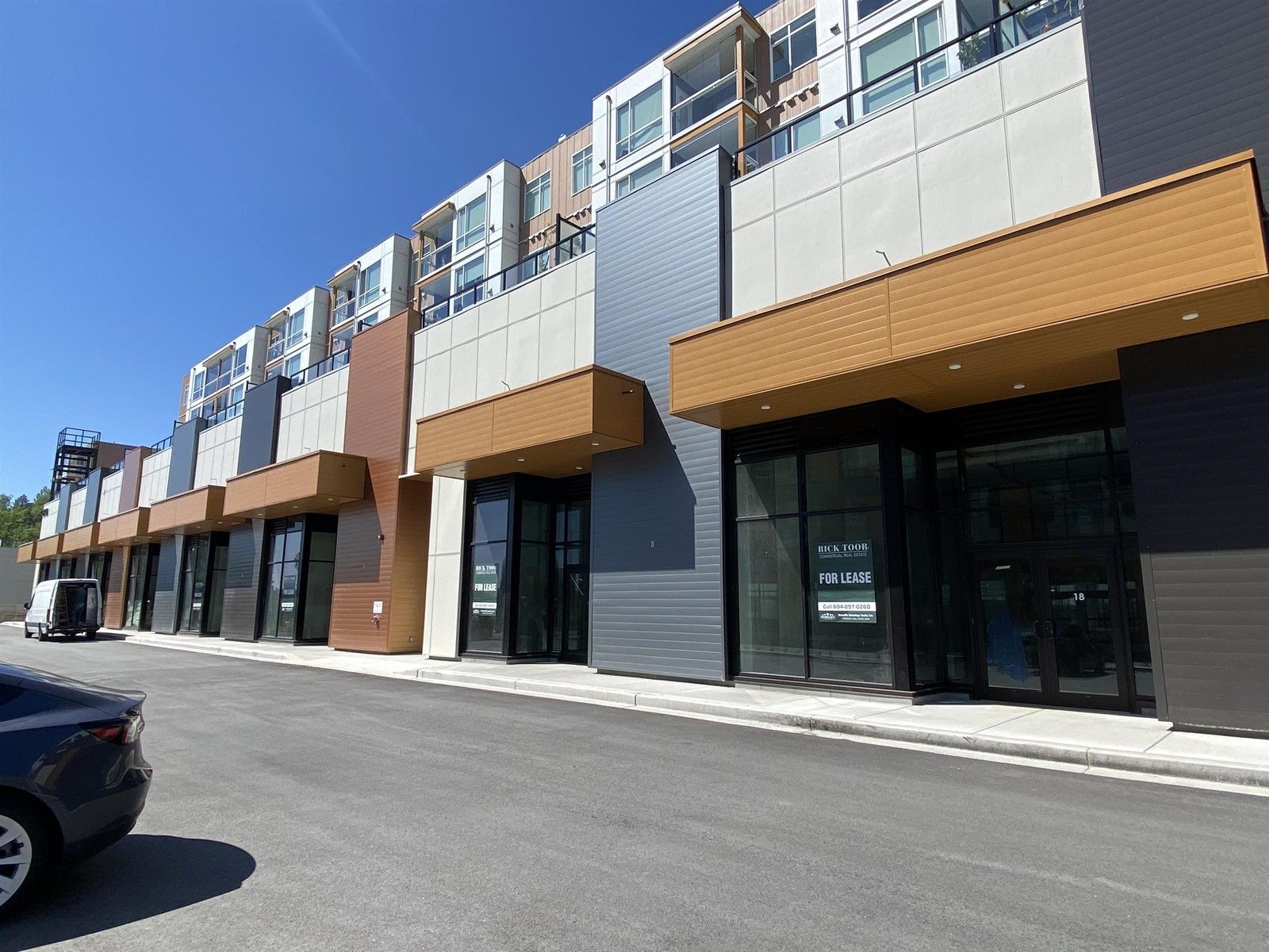 15 31831 LOUGHEED HIGHWAY Property Photo 1