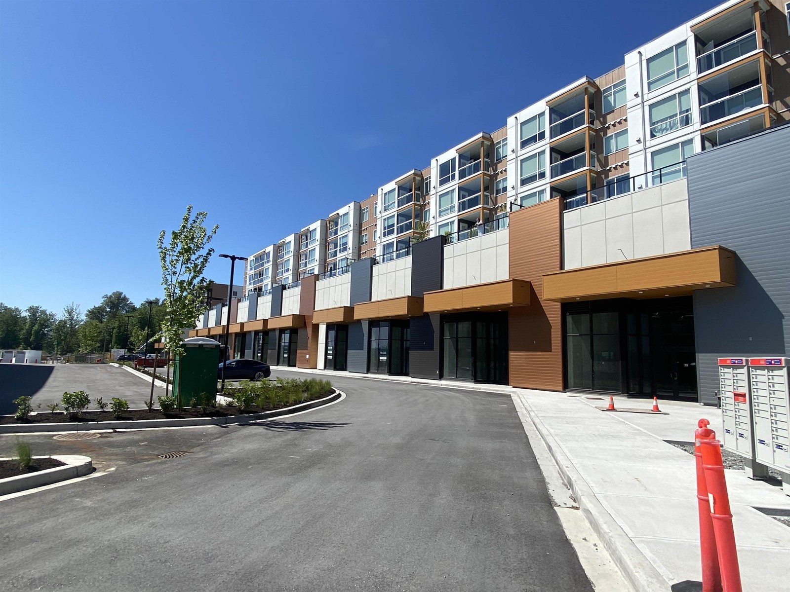 18 31831 LOUGHEED HIGHWAY Property Photo 1