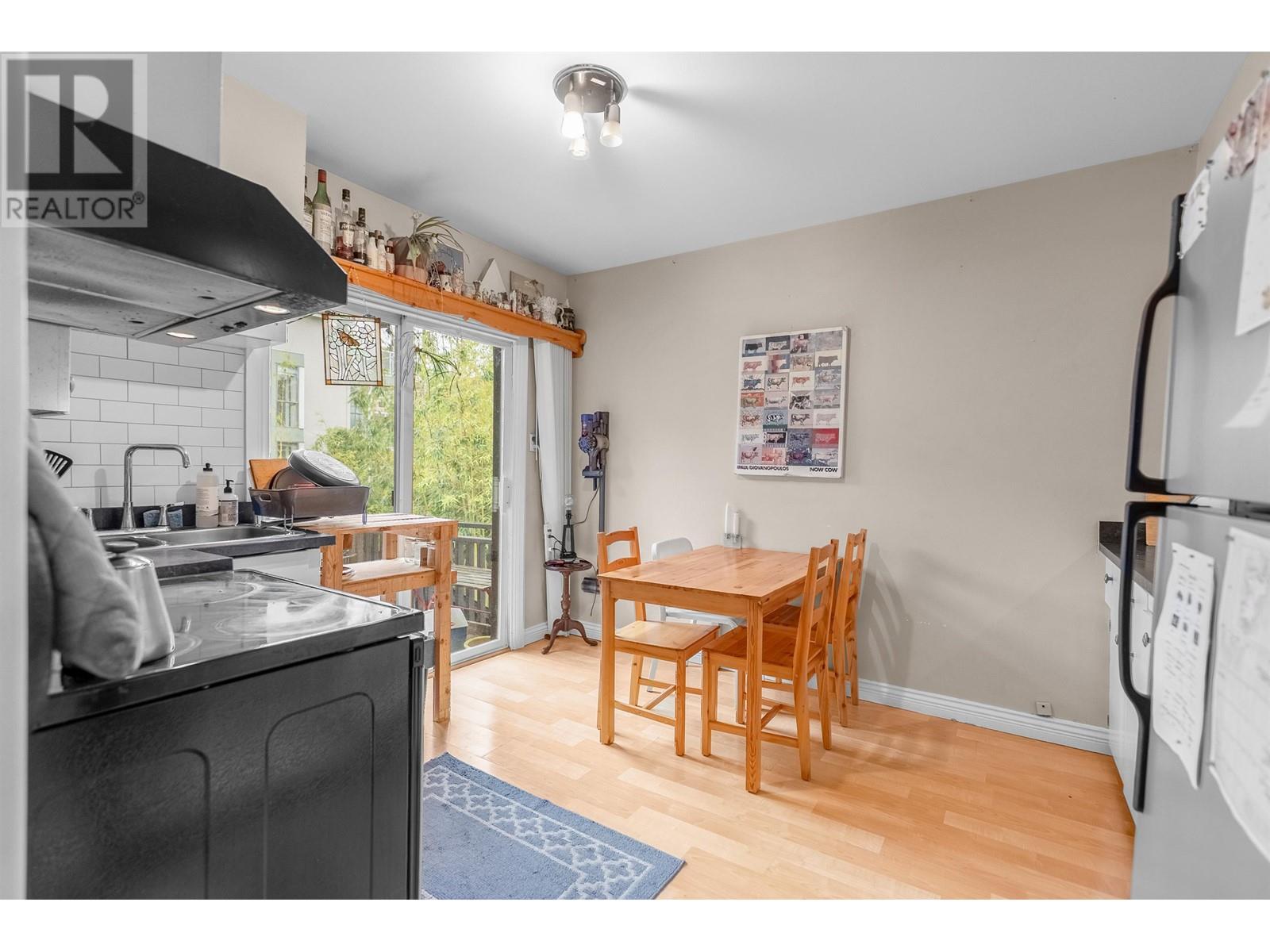 610 Salsbury Drive Property Photo 7