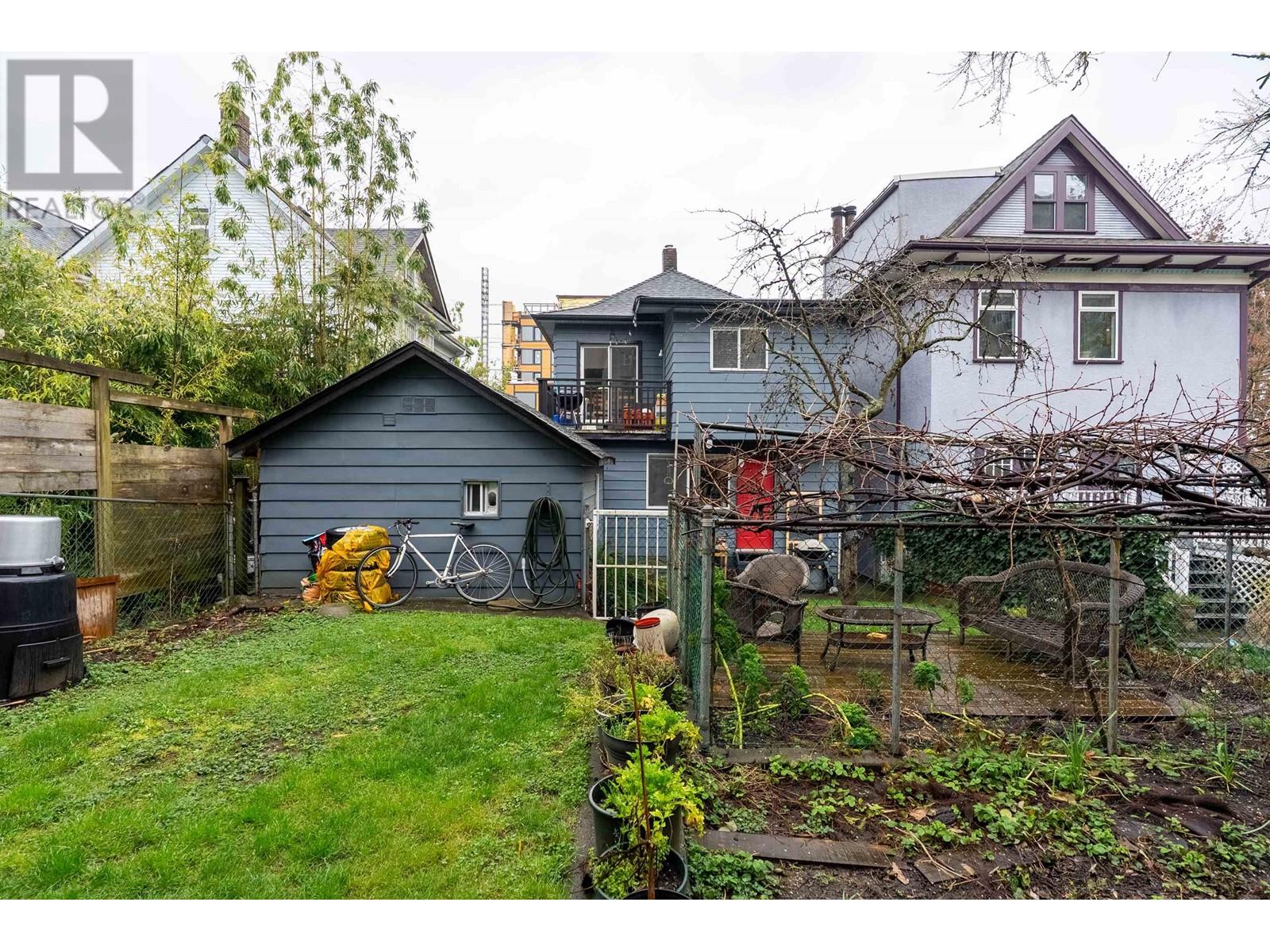 610 Salsbury Drive Property Photo 22