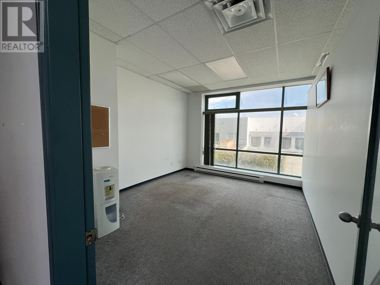3148 & 3153 20800 Westminster Highway Property Photo 12