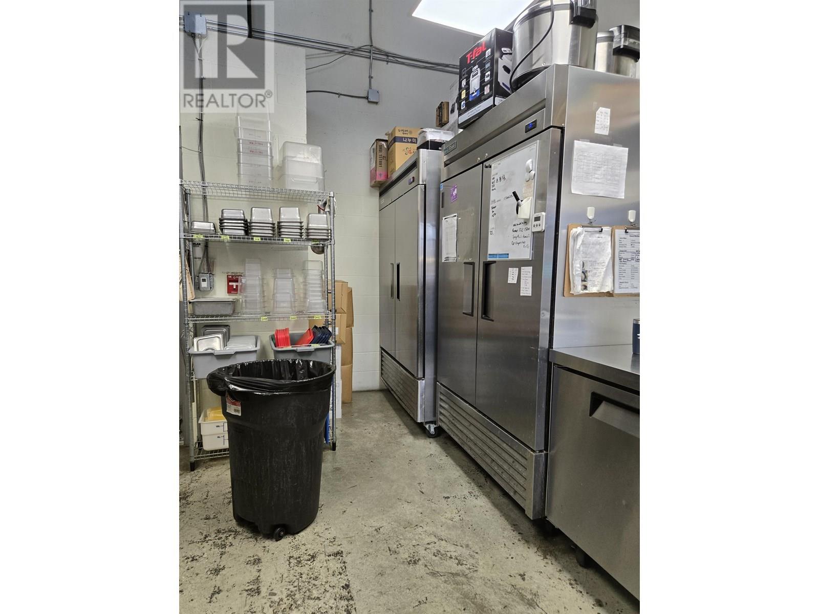 280 E Broadway Property Photo 17