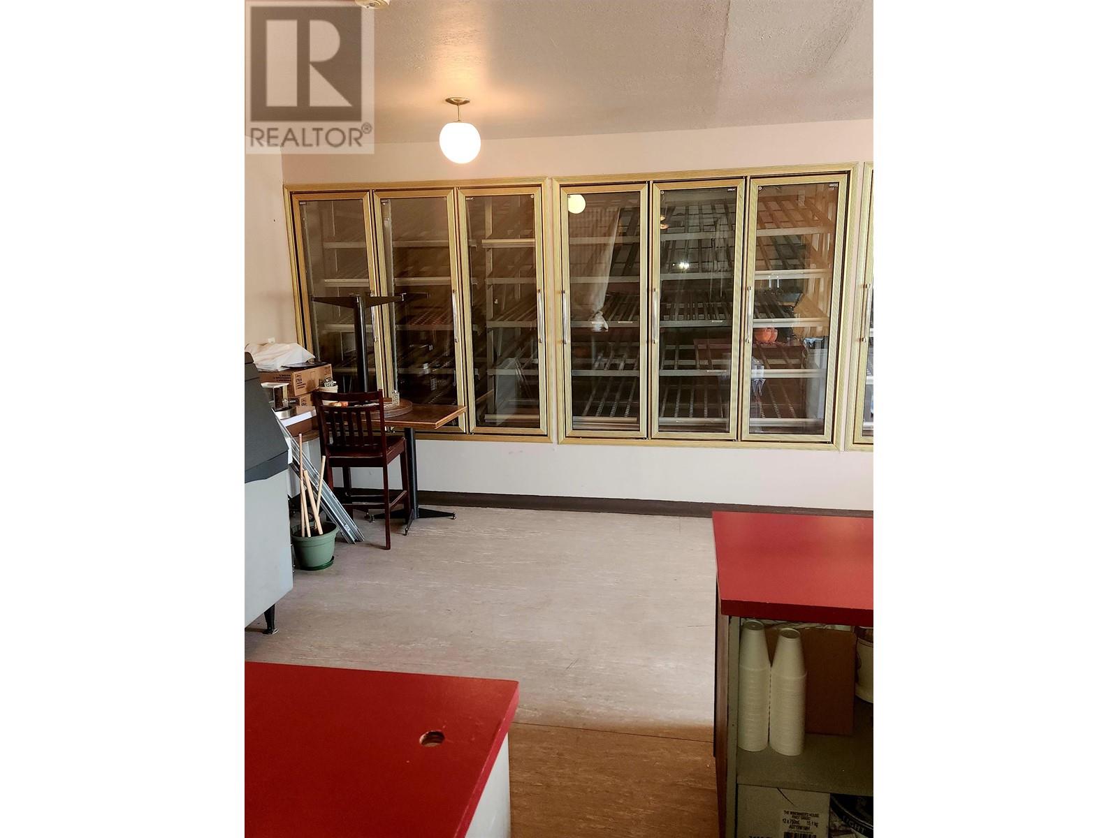 1709 Riverside Street Property Photo 9