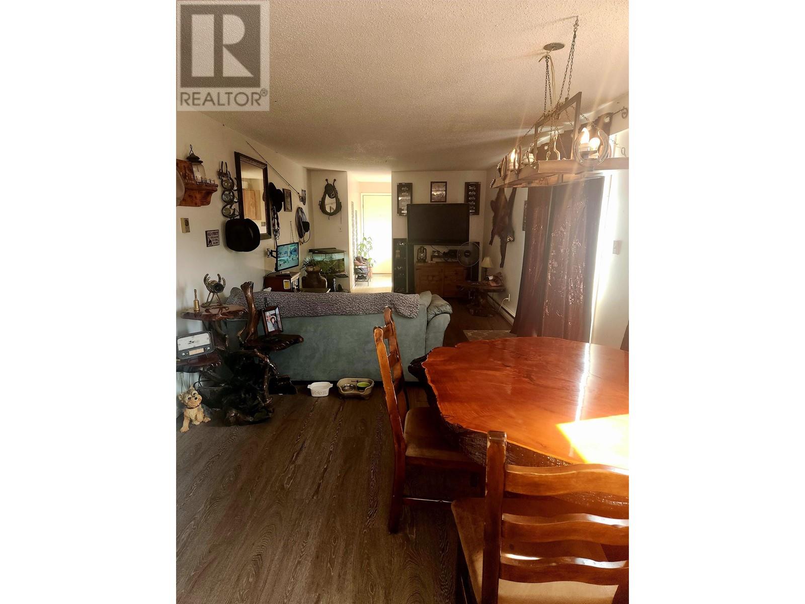 1709 Riverside Street Property Photo 12