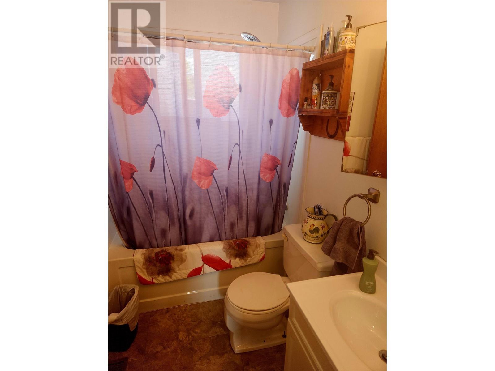 1709 Riverside Street Property Photo 14