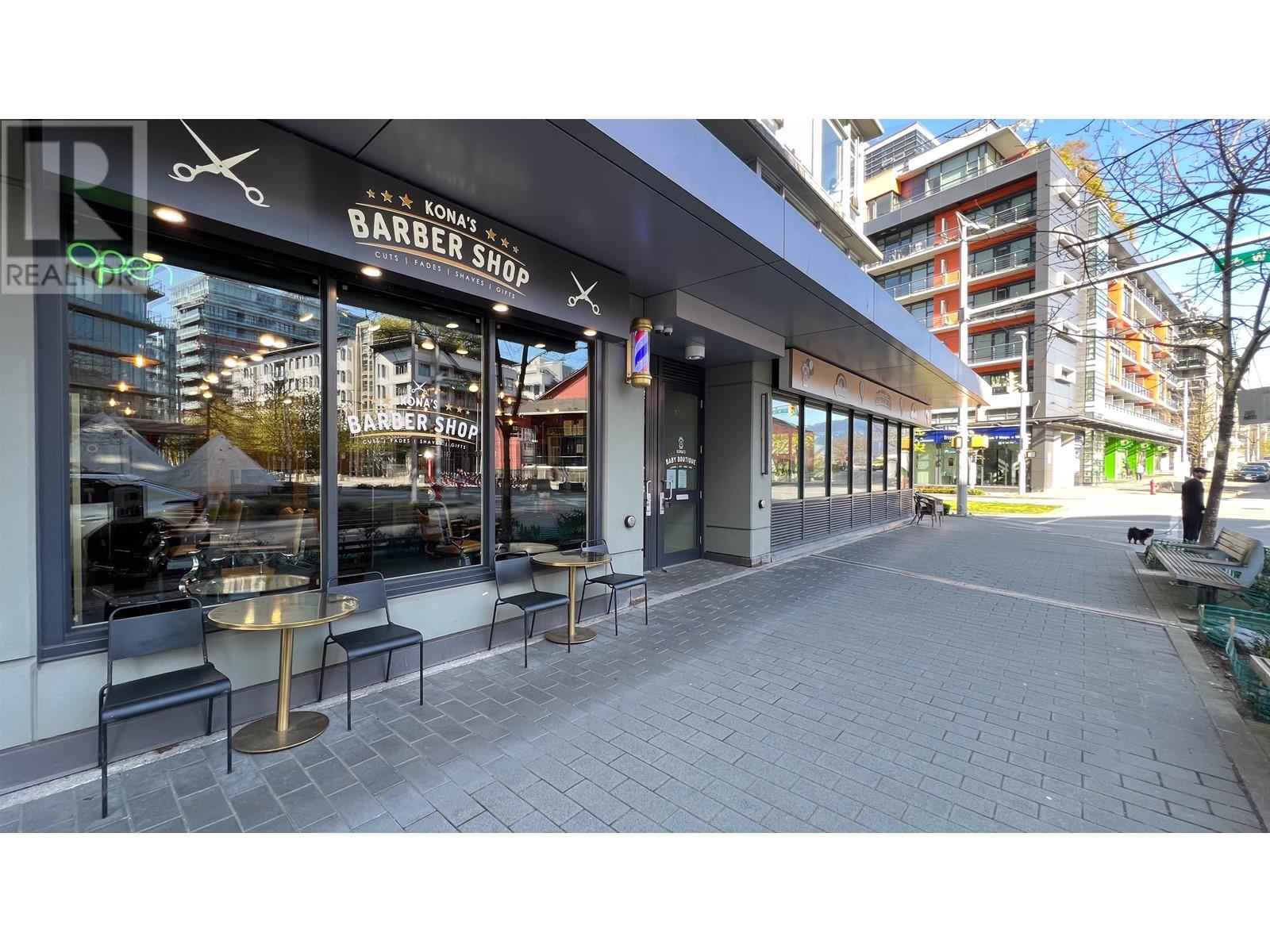 1711 MANITOBA STREET Property Photo 1