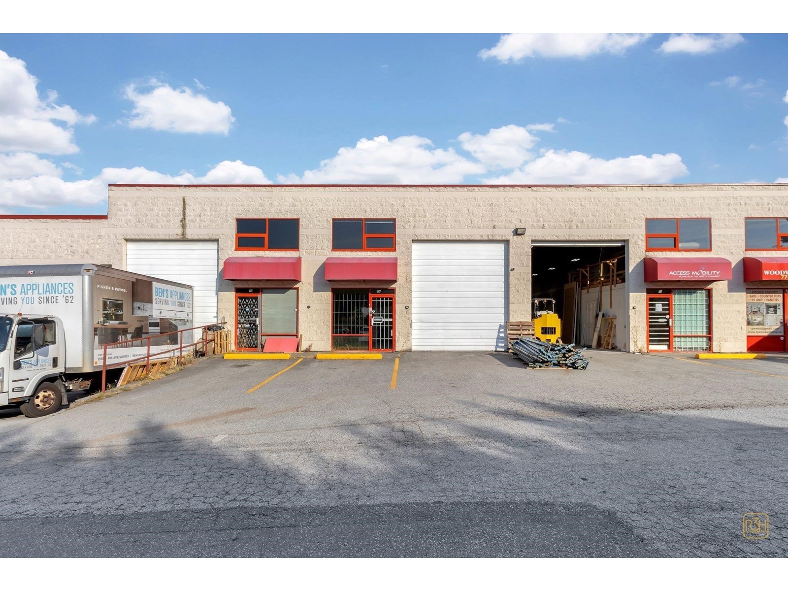 14 14722 64 AVENUE Property Photo 1