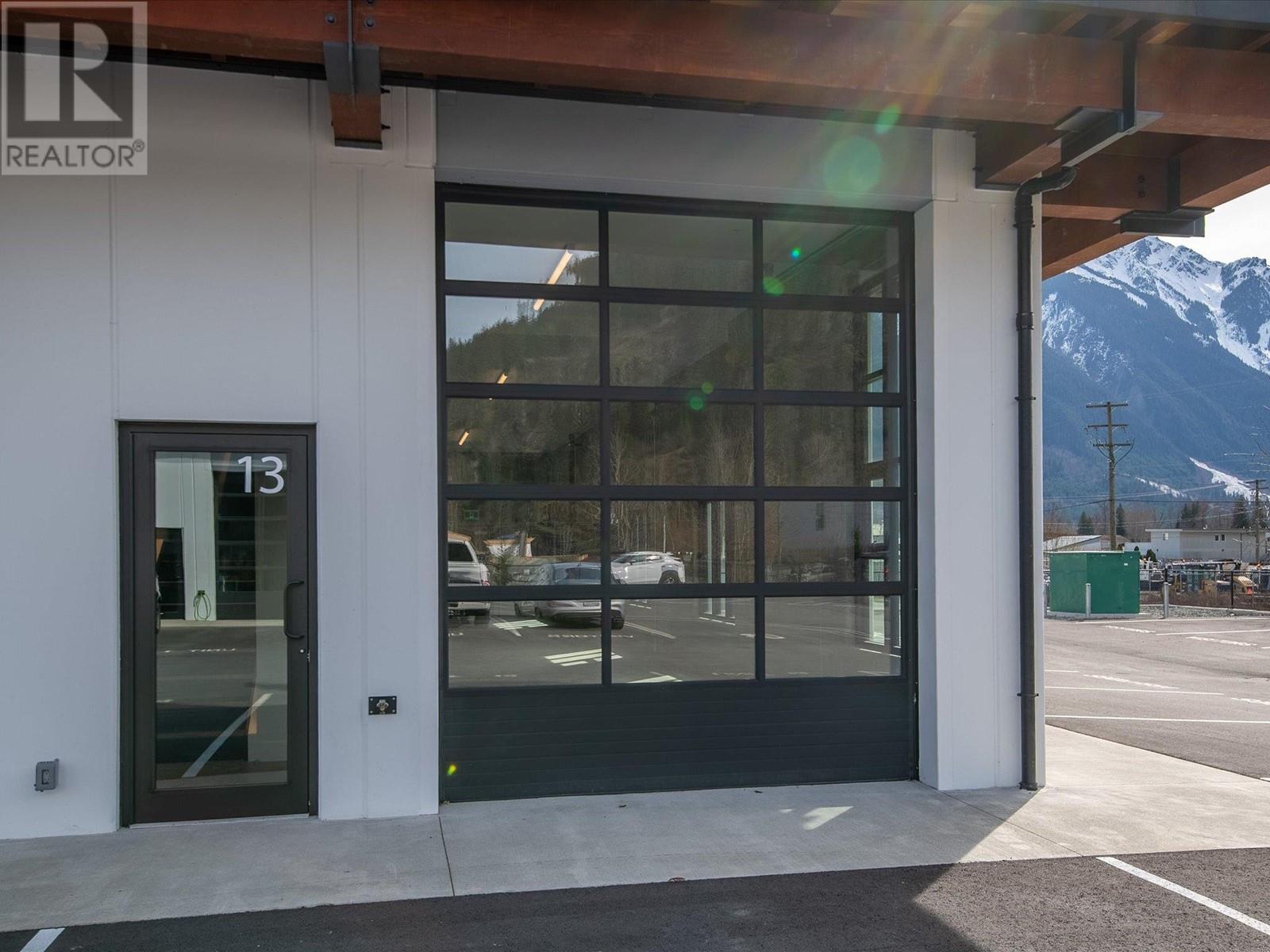 13 7342 Industrial Way Property Photo 23