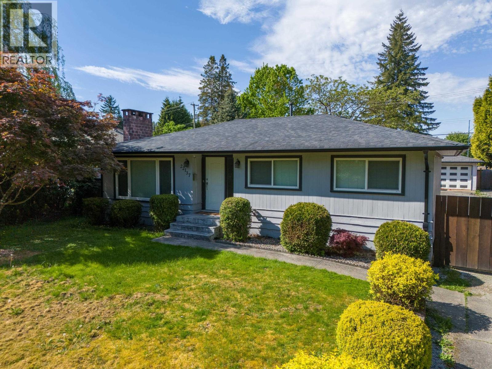 22137 Cliff Avenue Property Photo 9