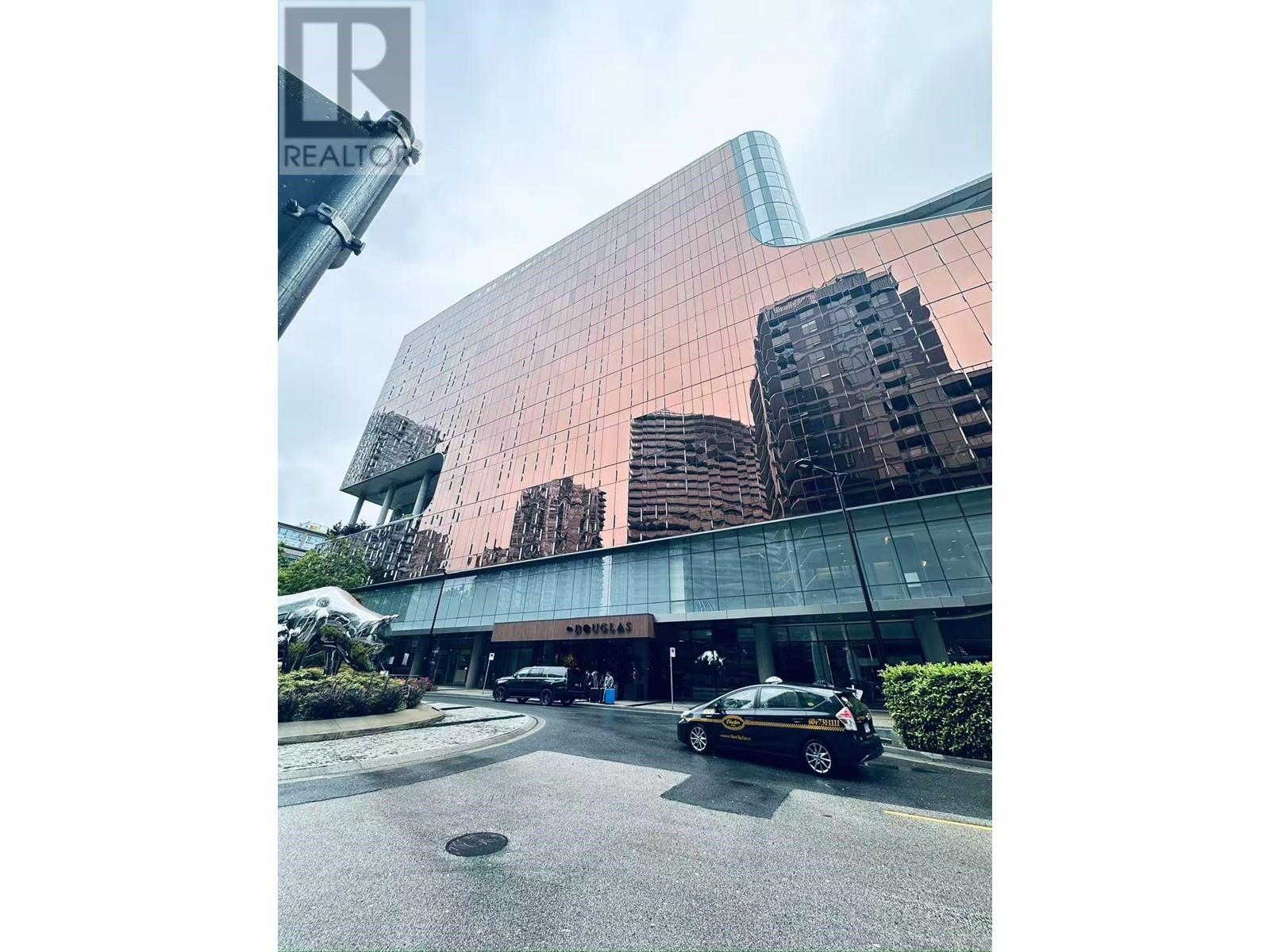 70 SMITHE STREET Property Photo 1