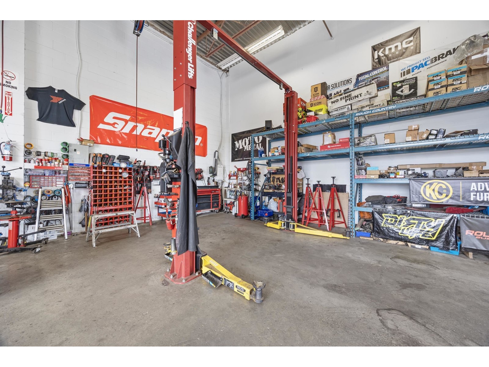 105 20121 Industrial Avenue Property Photo 1