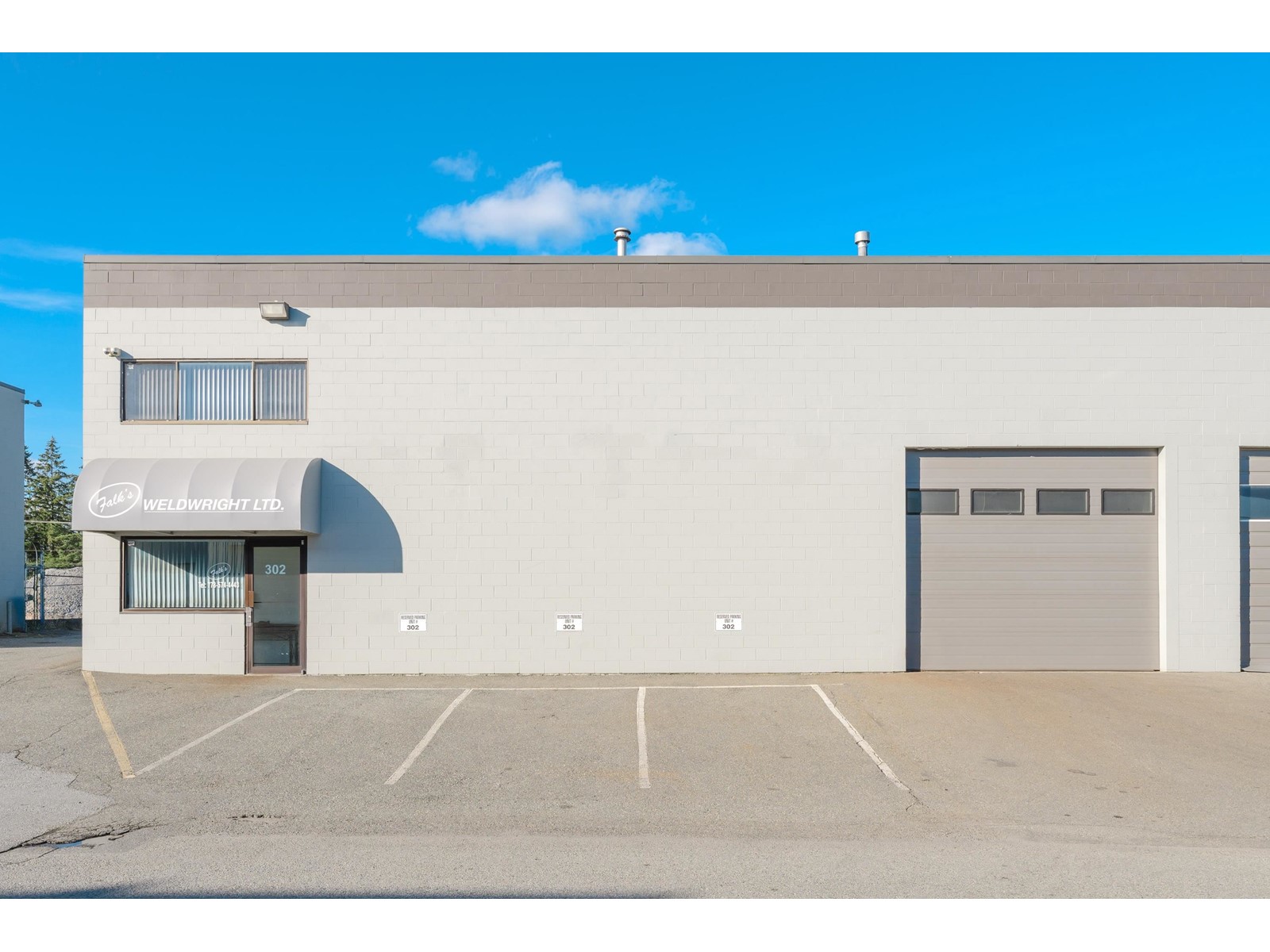 15 5327 192 Street Property Photo 1