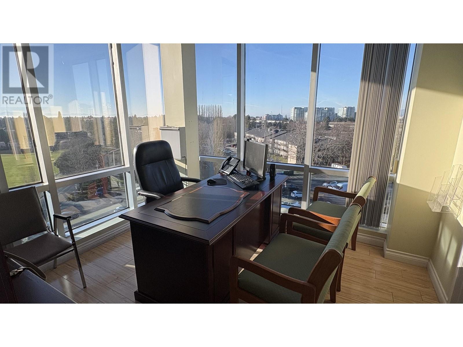 570 6091 Gilbert Road Property Photo 2