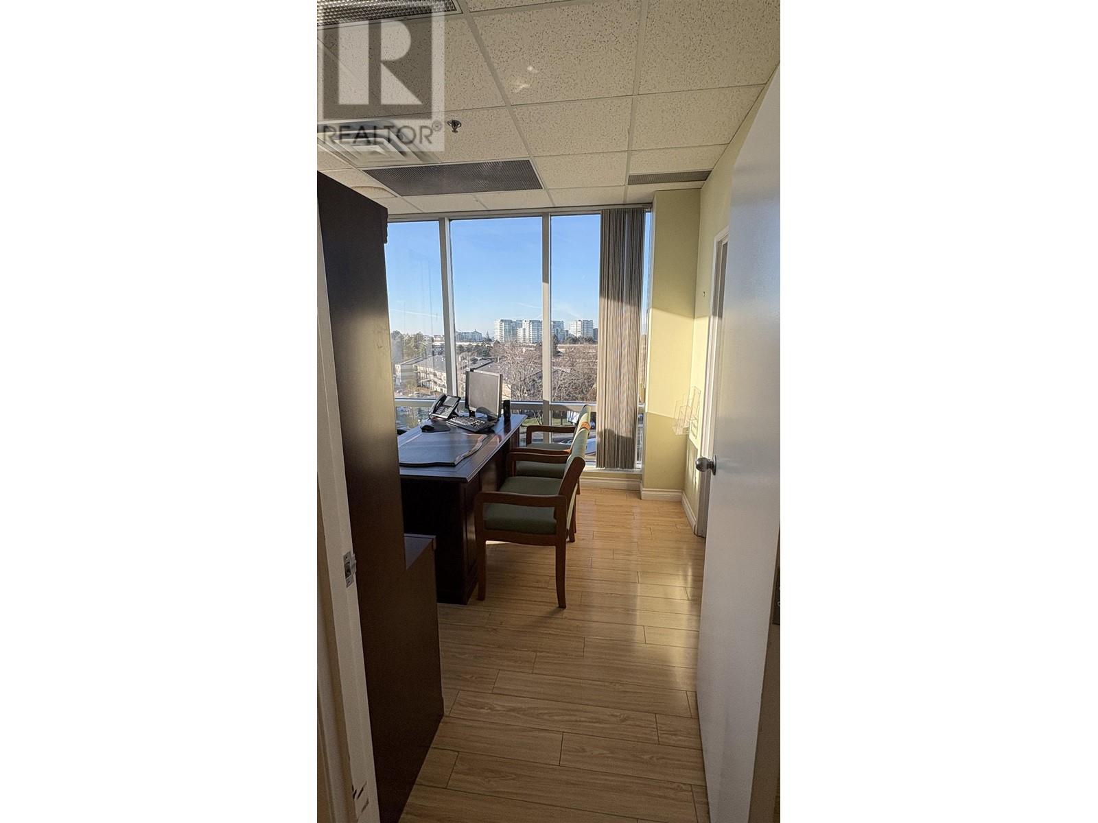 570 6091 Gilbert Road Property Photo 4