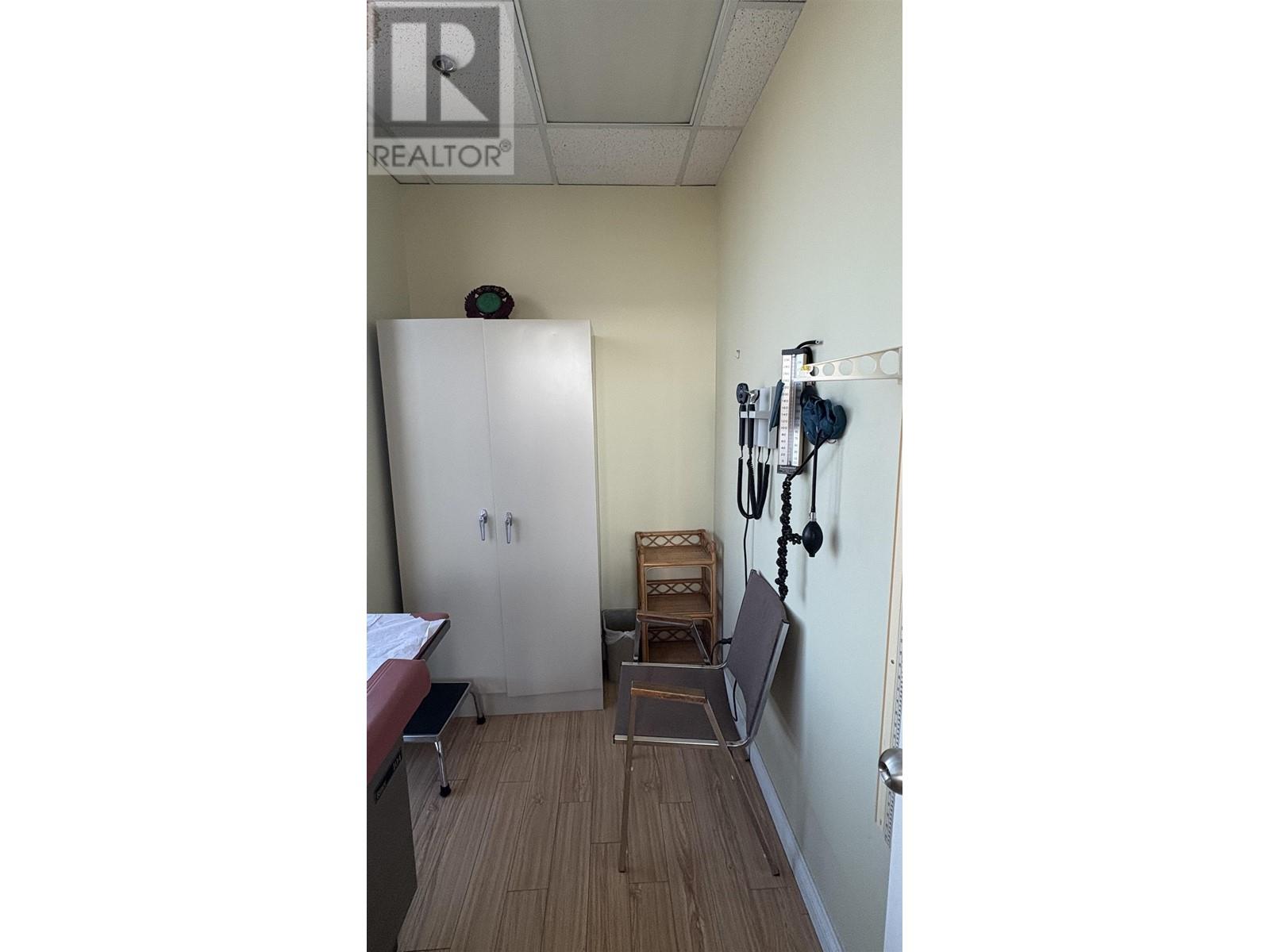 570 6091 Gilbert Road Property Photo 5