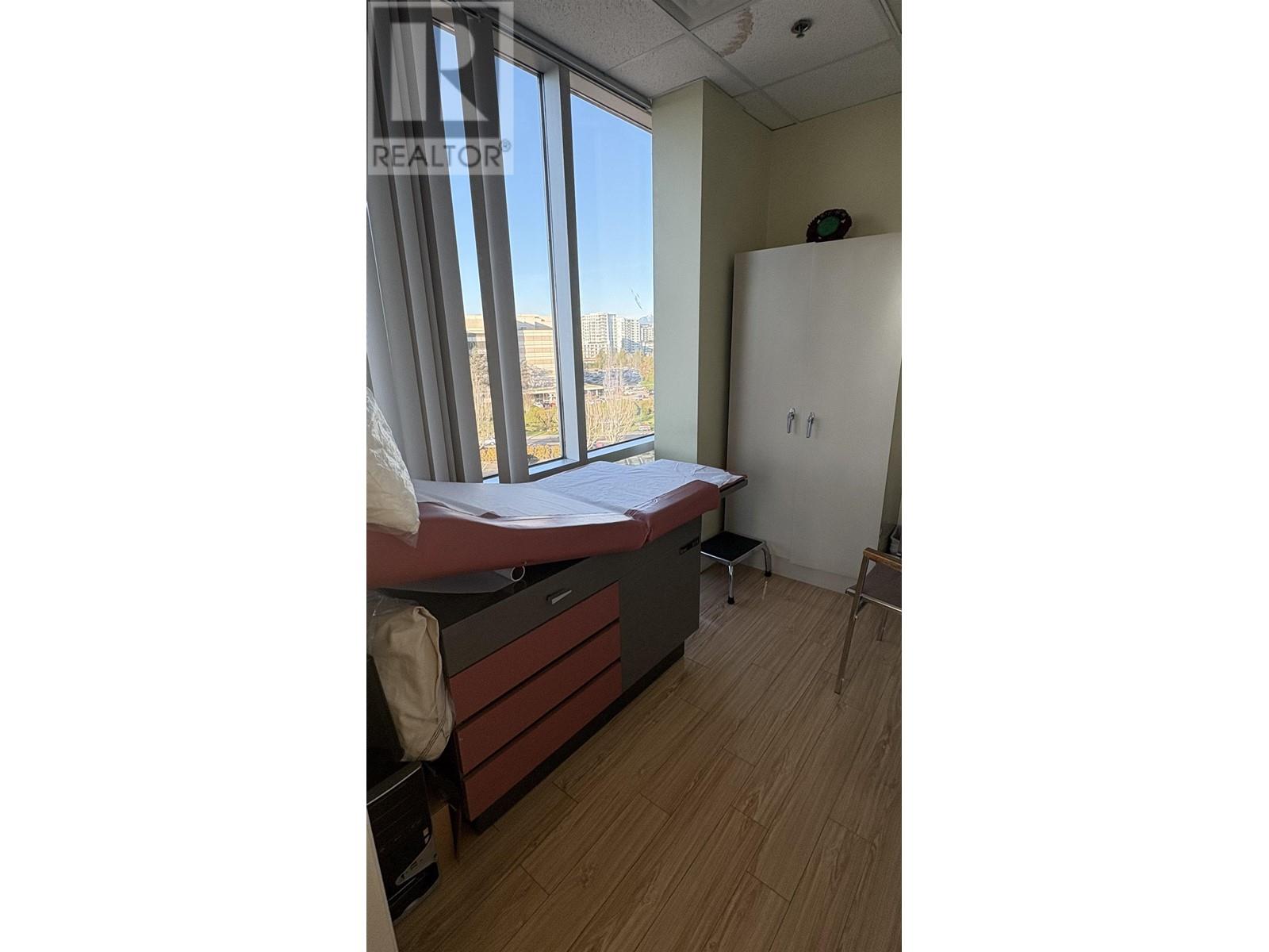 570 6091 Gilbert Road Property Photo 6