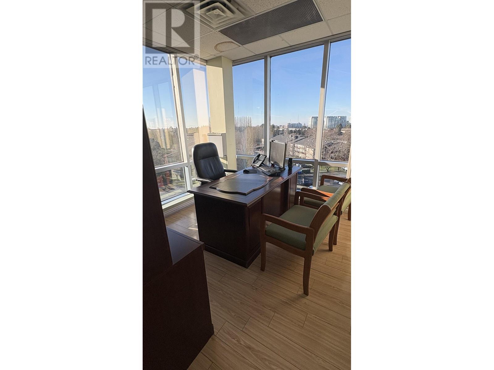 570 6091 Gilbert Road Property Photo 7