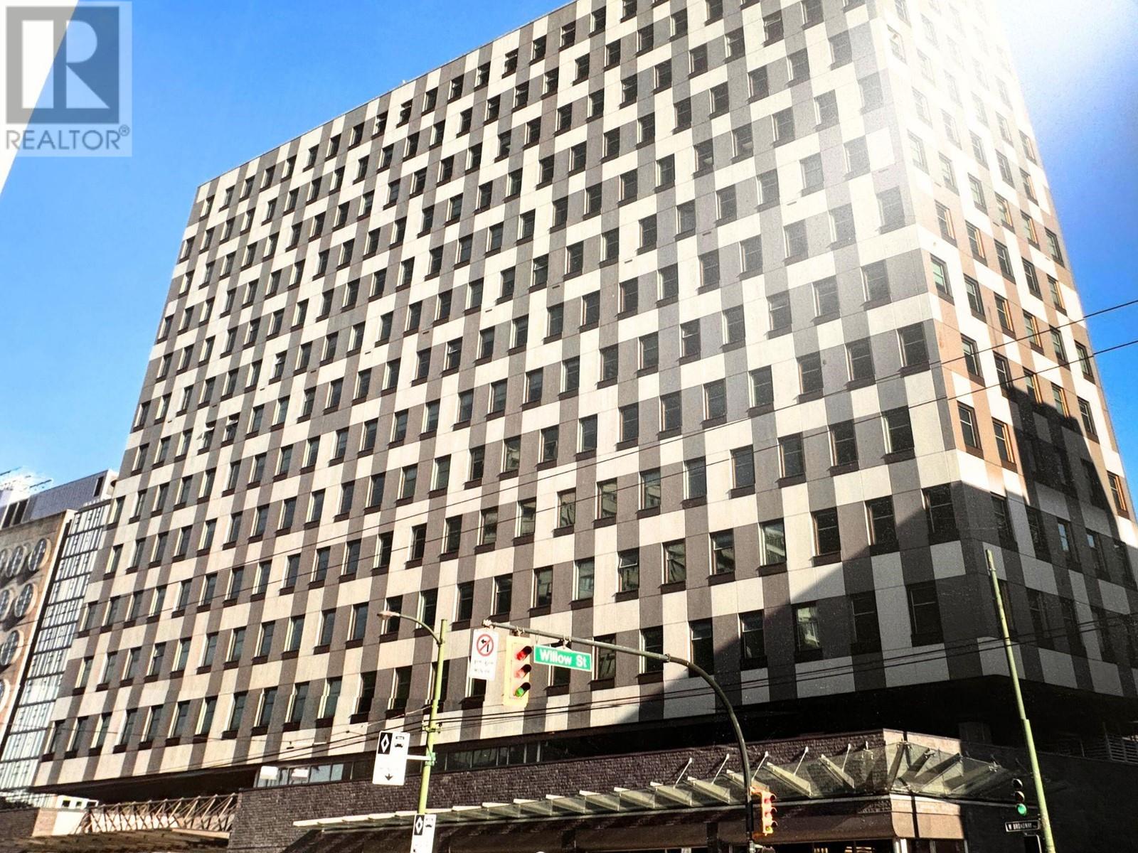 750 West Broadway #1407a Property Photo 12