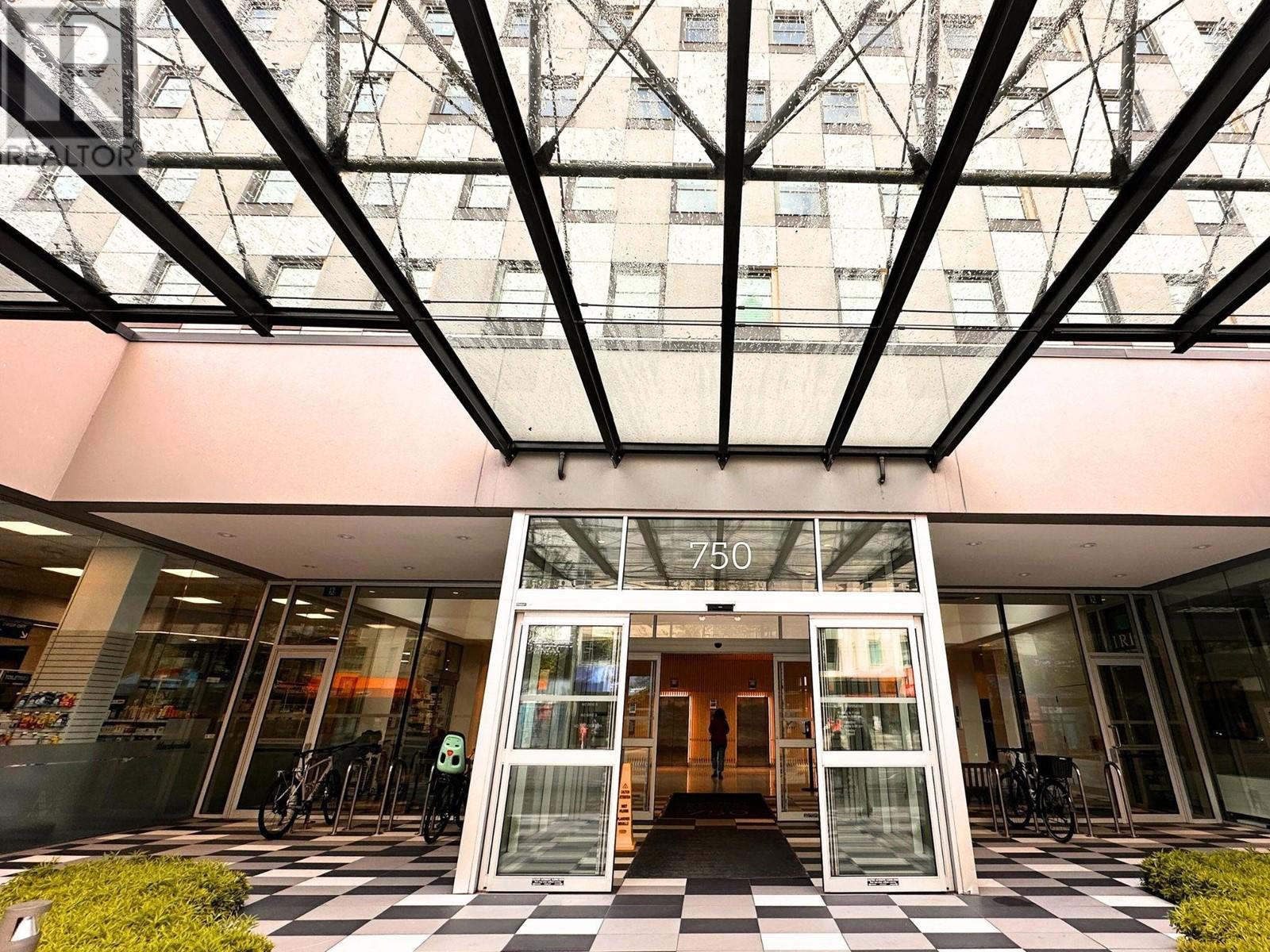 750 West Broadway #1407a Property Photo 15