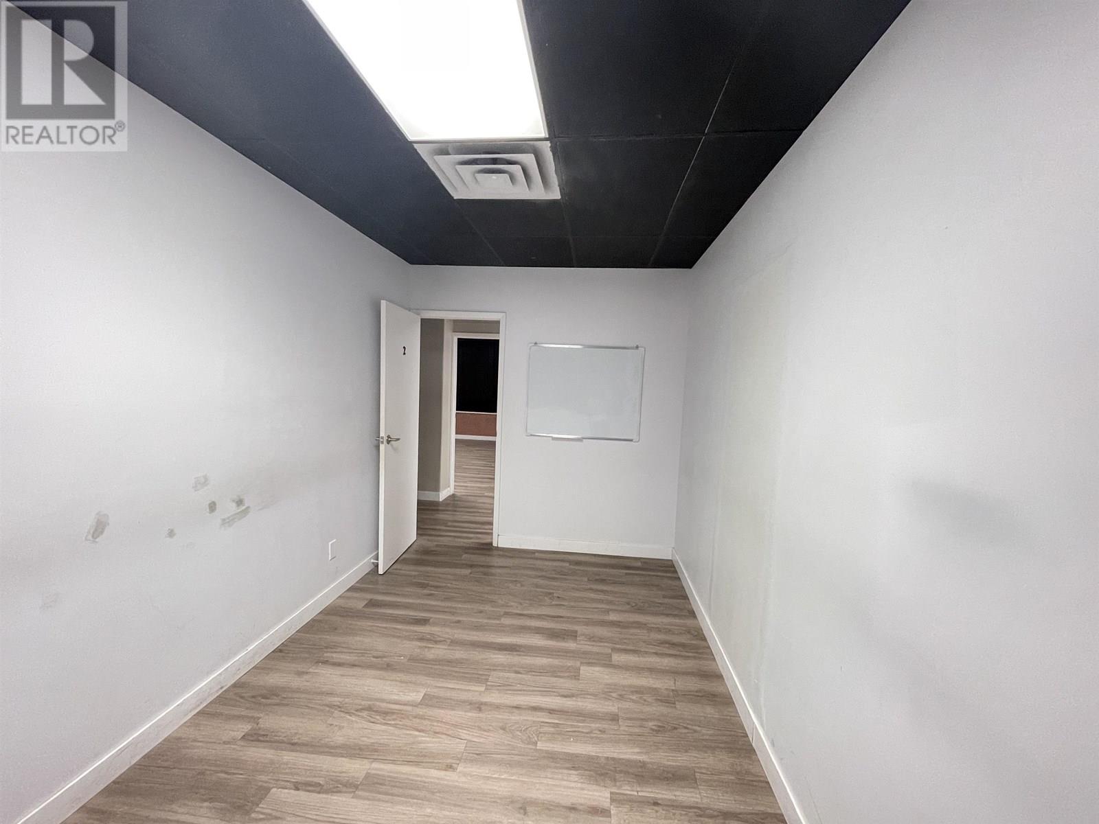 740 4400 Hazelbridge Way Property Photo 7
