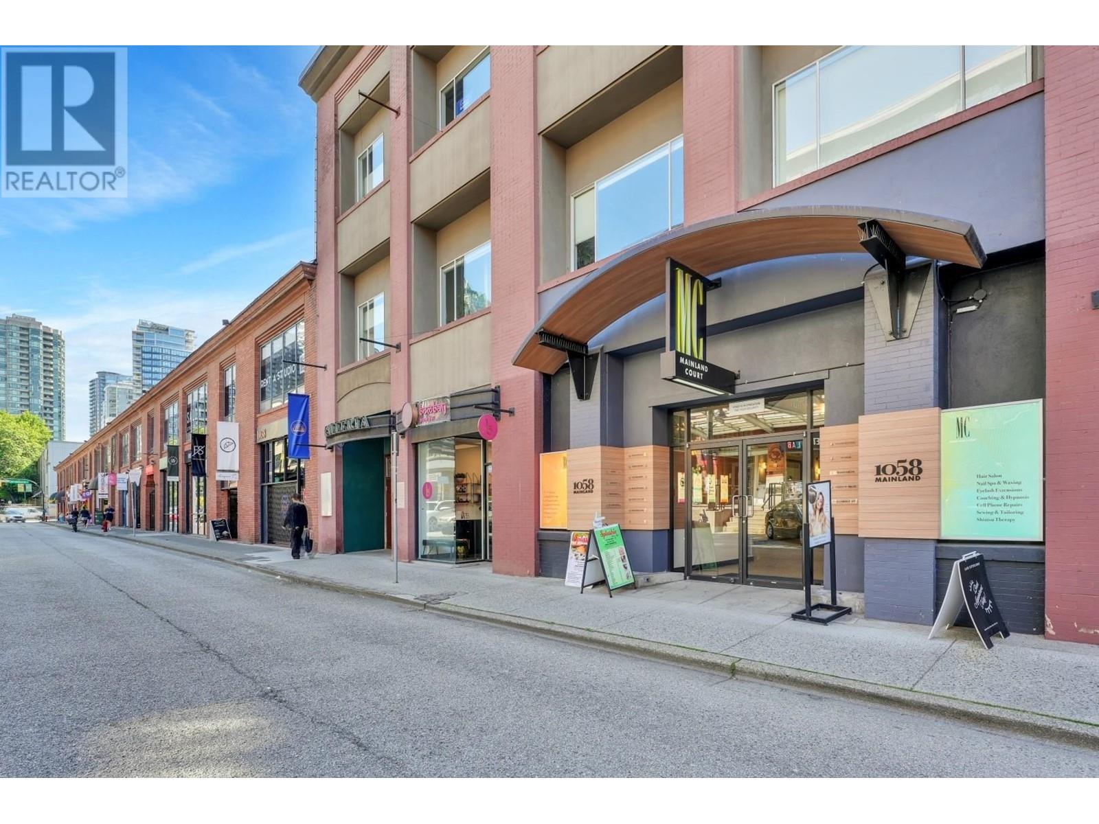 108 1058 Mainland Street Property Photo 1