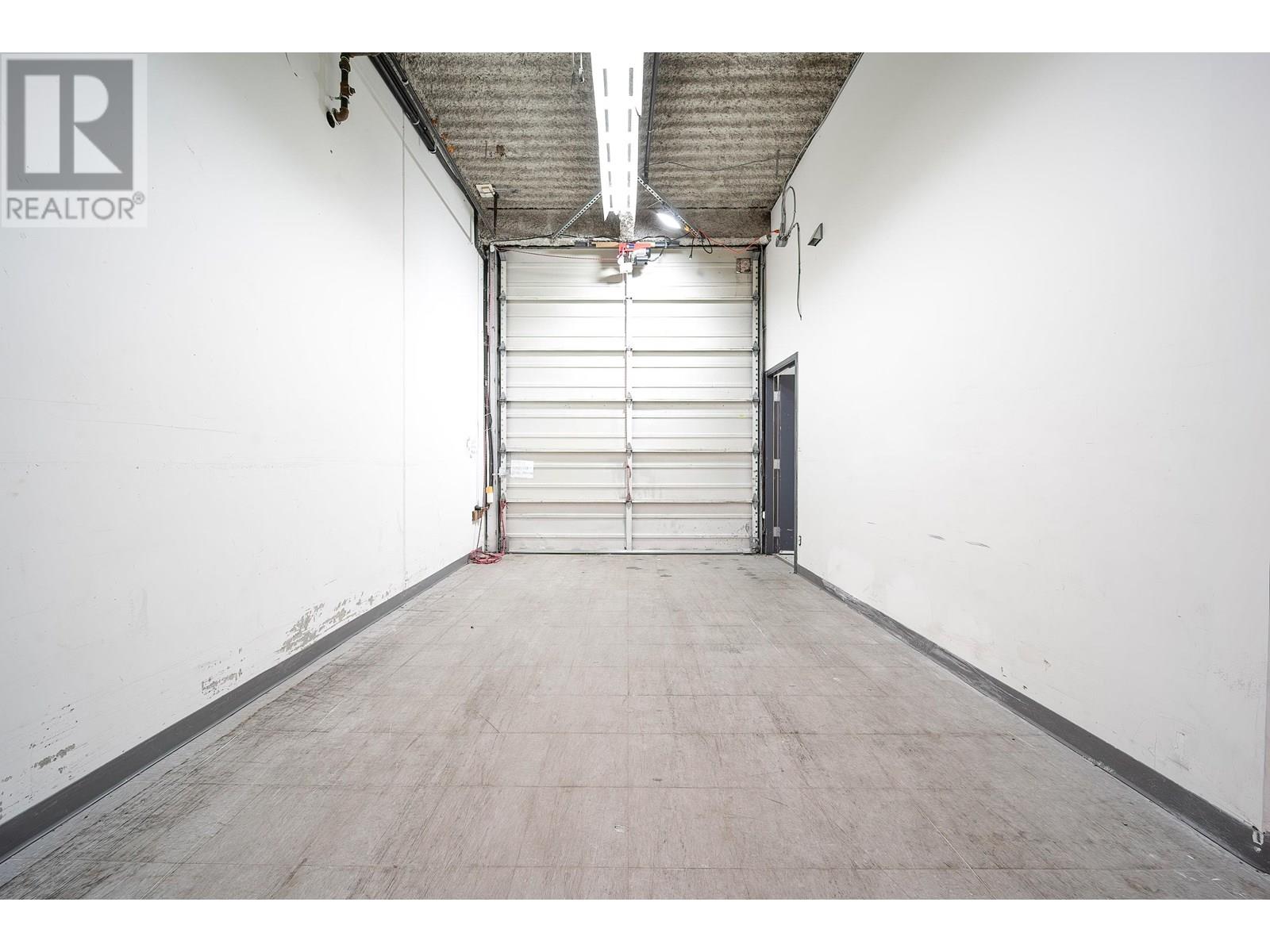 14 3871 North Fraser Way Property Photo 13