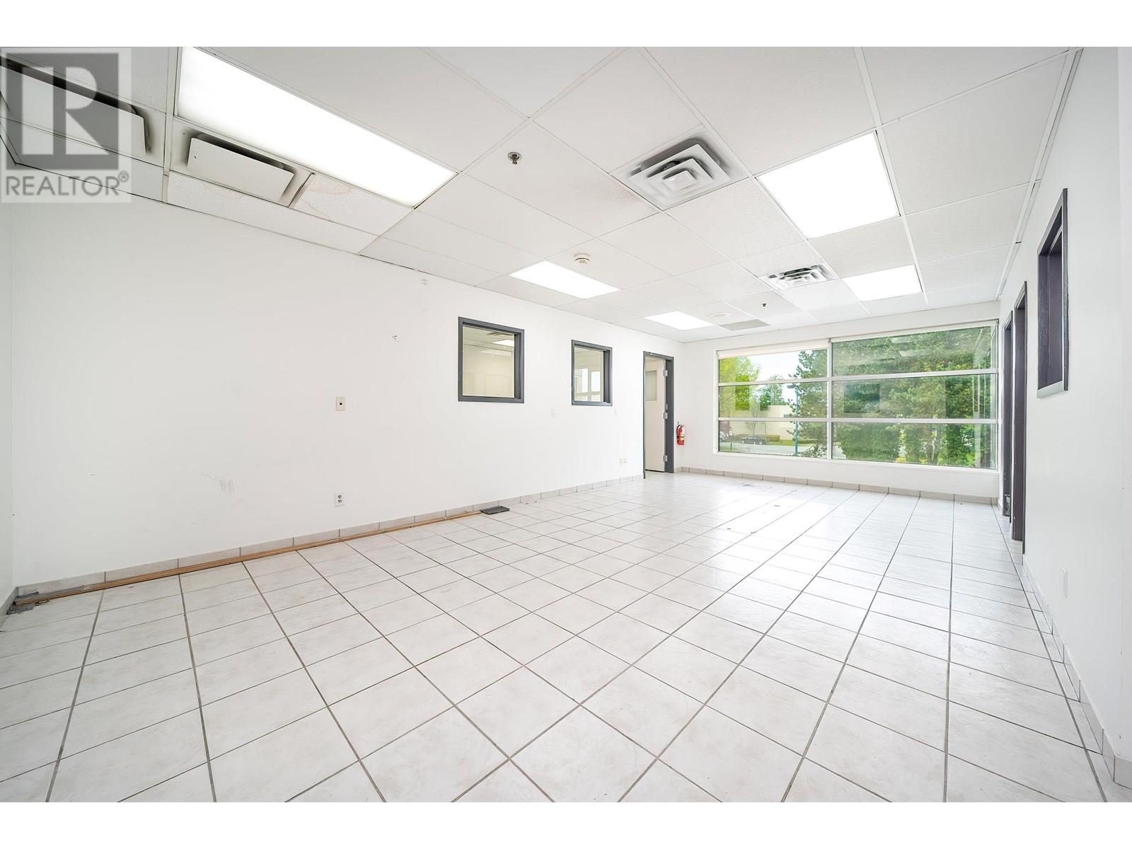 14 3871 North Fraser Way Property Photo 17