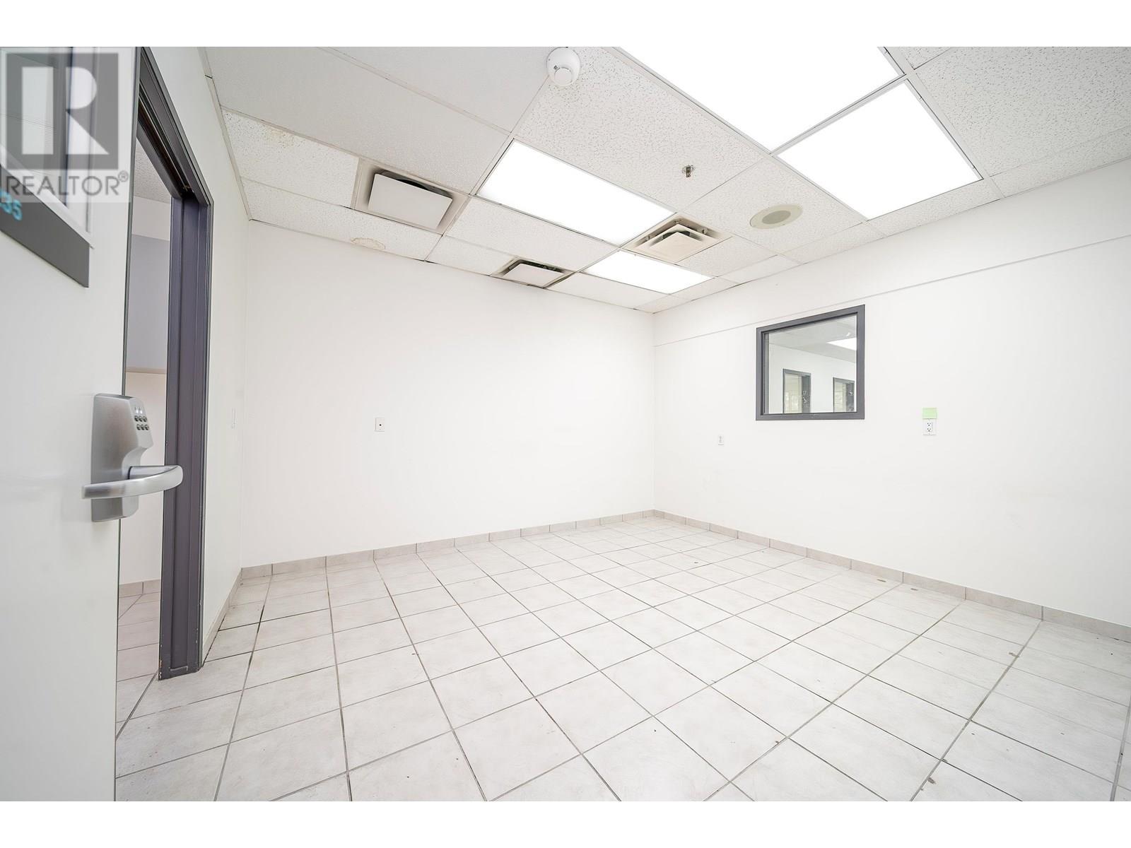14 3871 North Fraser Way Property Photo 23