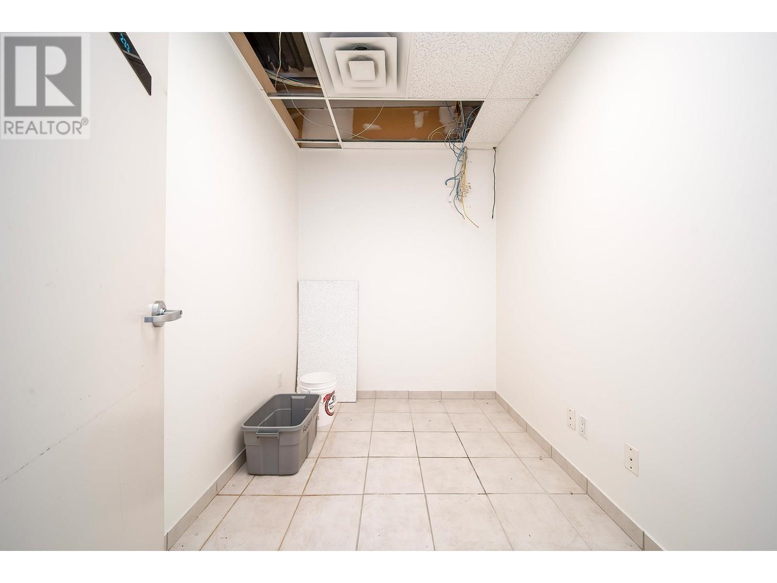 14 3871 North Fraser Way Property Photo 24