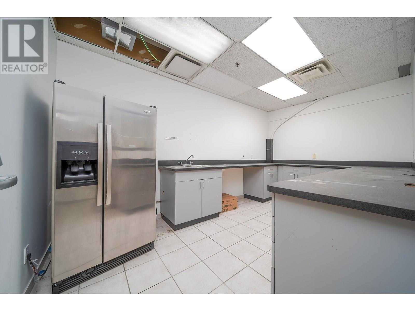 14 3871 North Fraser Way Property Photo 25