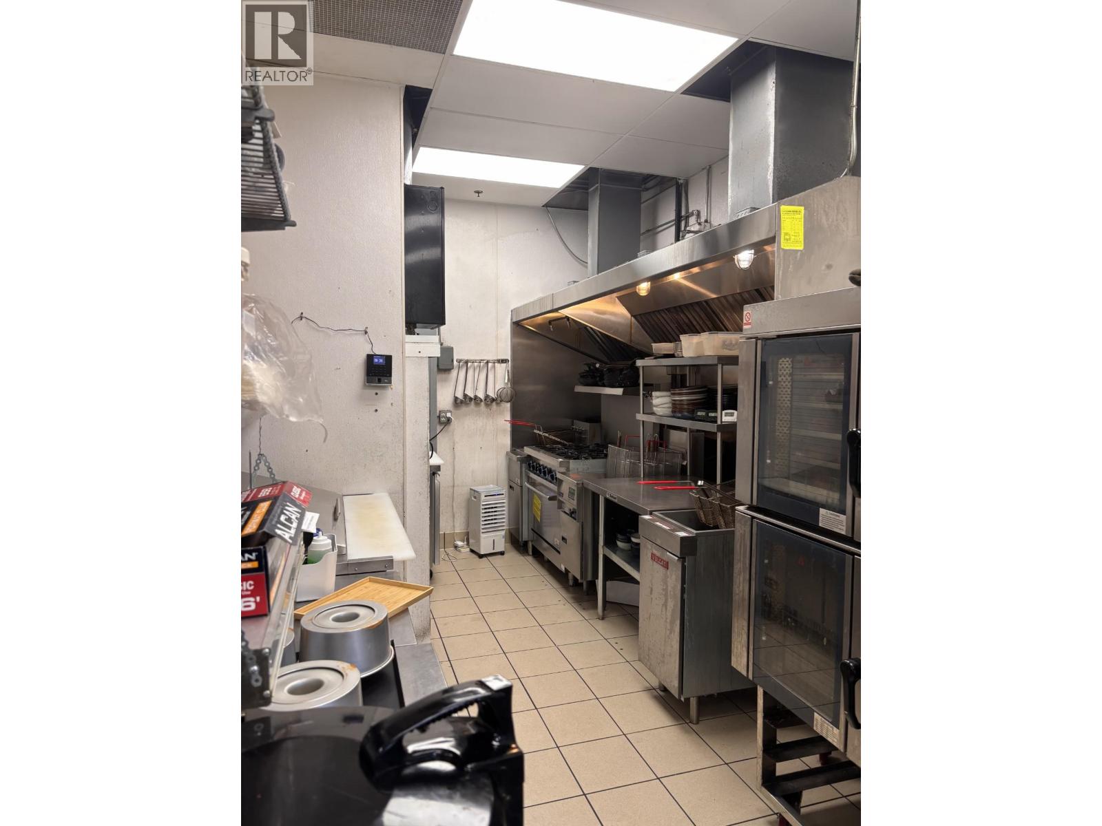 C8070059 Property Photo 5