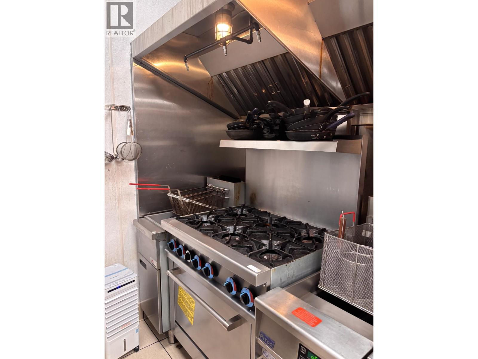 C8070059 Property Photo 6