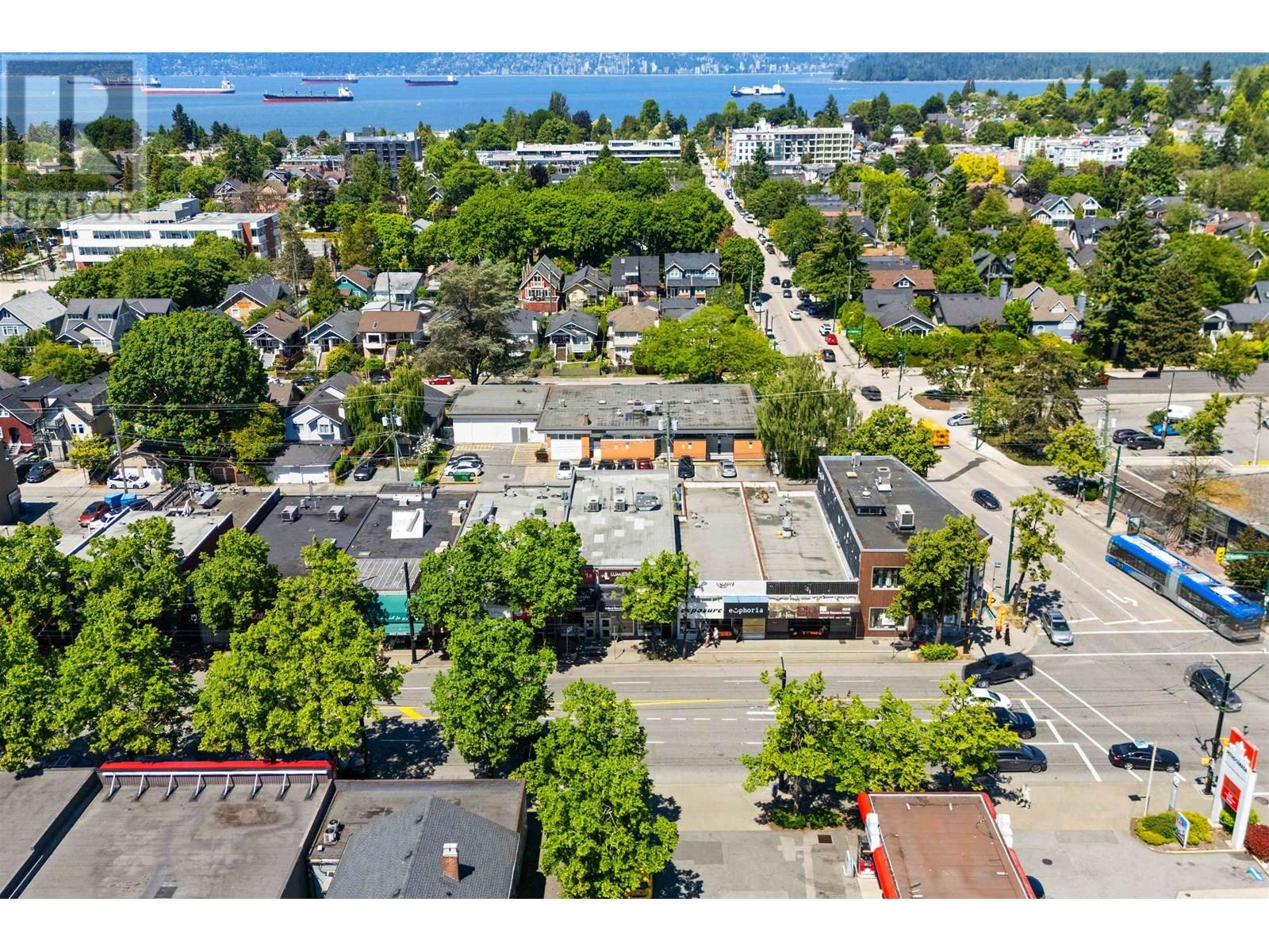 2813-2815-2817 W Broadway Property Photo 34